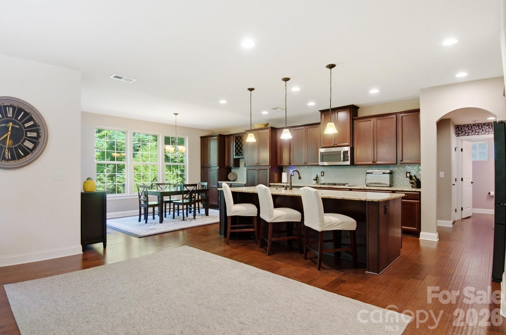 8306 Early Bird Way Property Photo 11