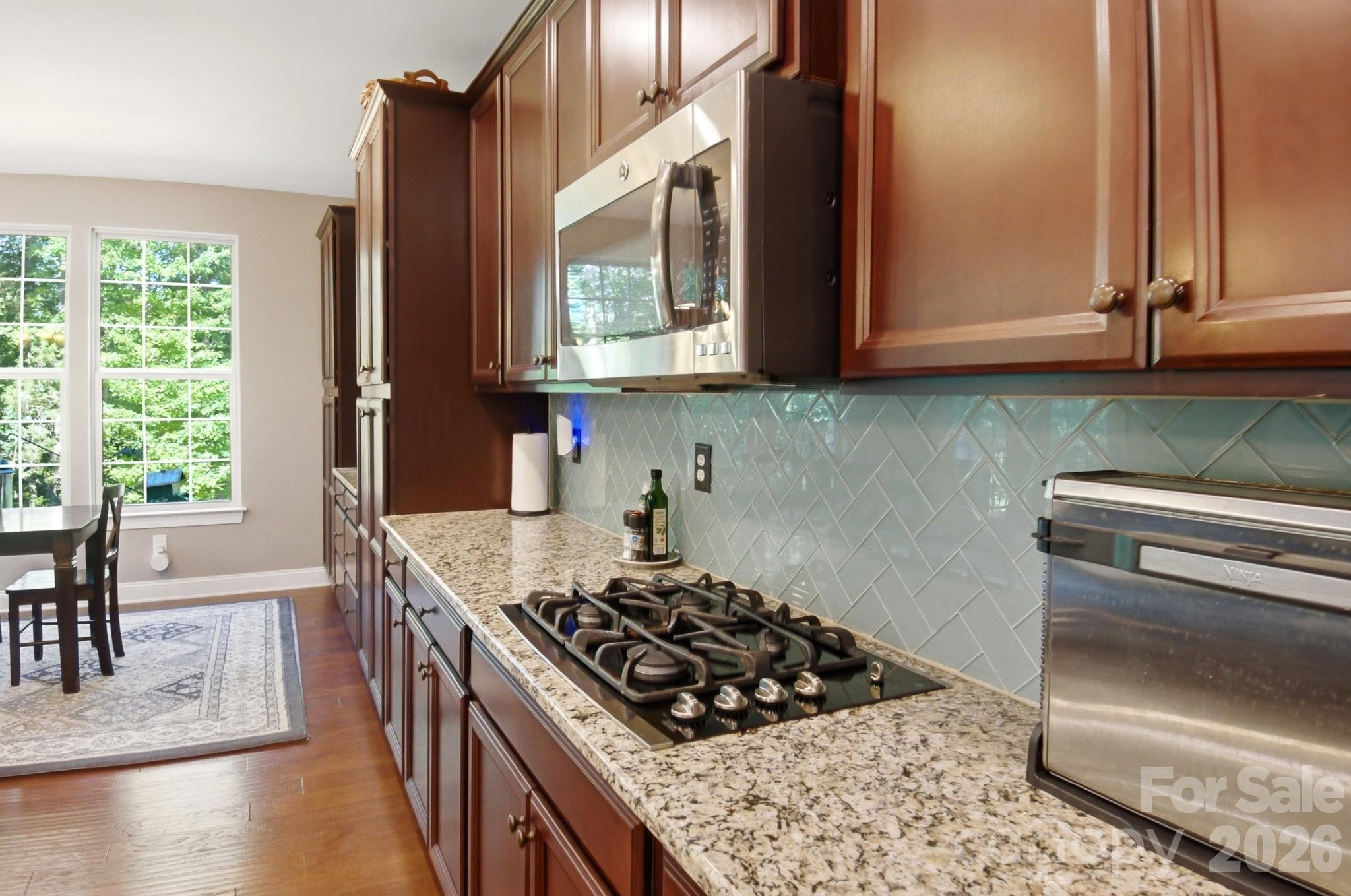 8306 Early Bird Way Property Photo 16