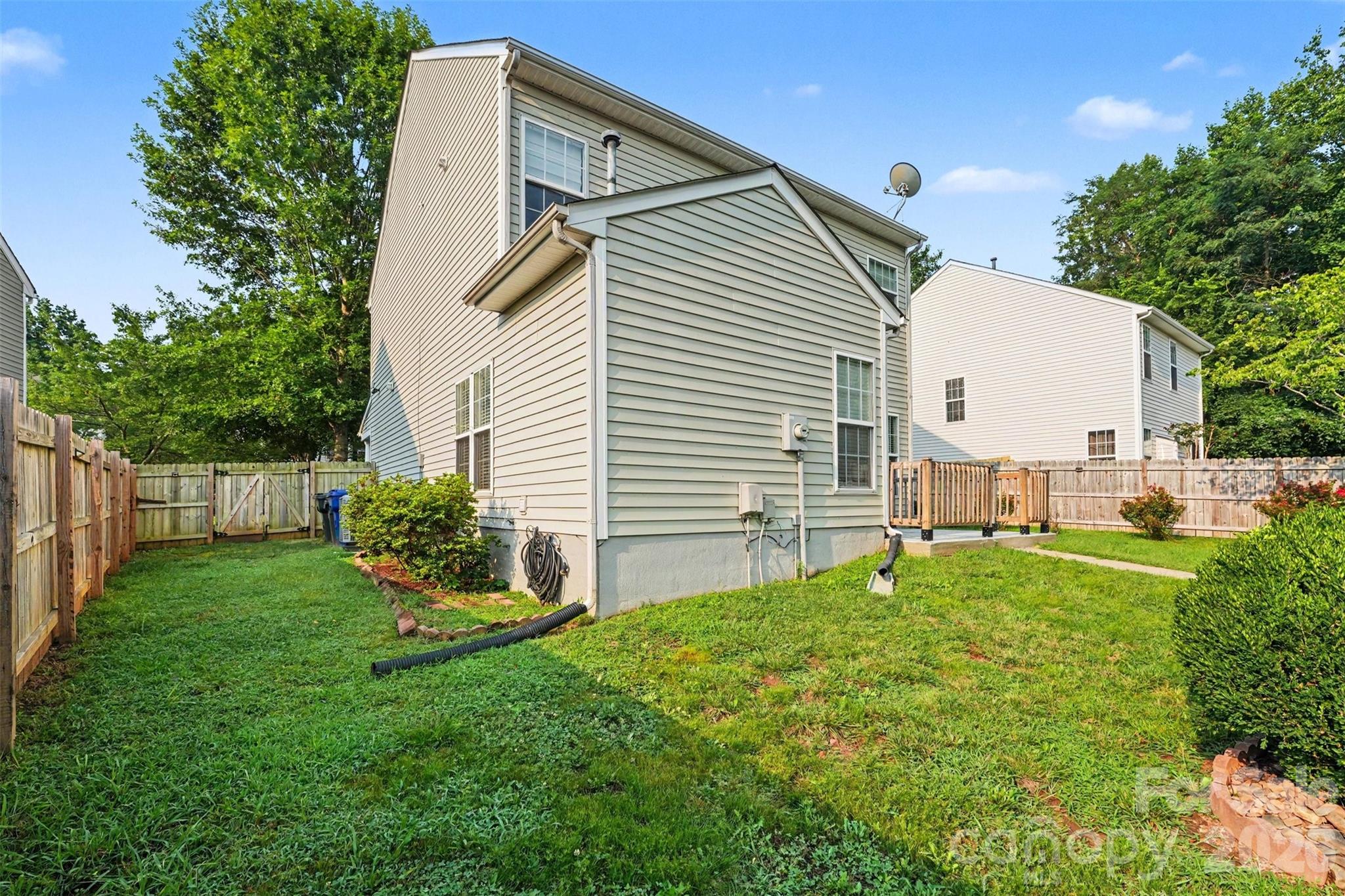 6715 Tanners Creek Drive Property Photo 26