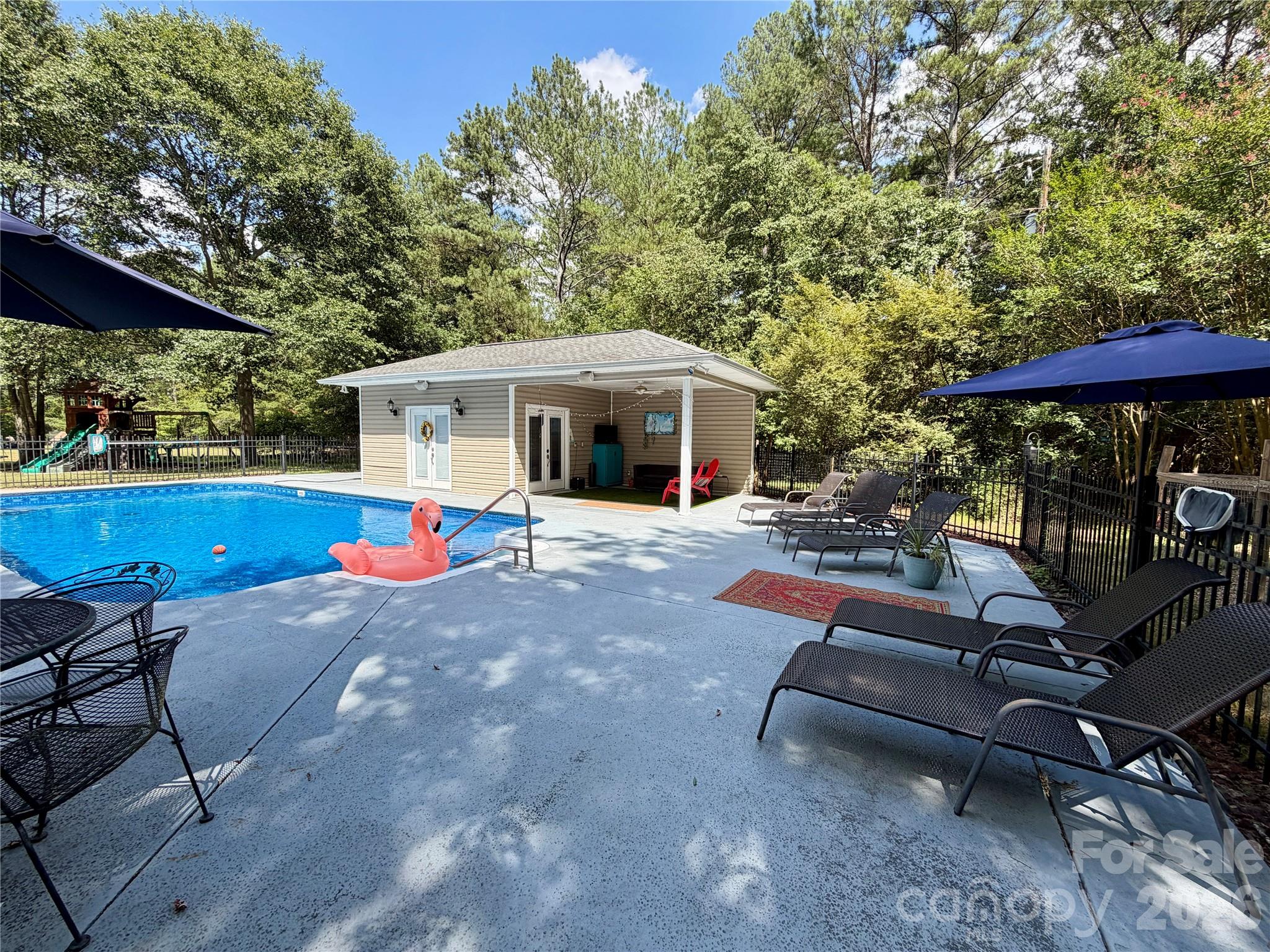 106 Outen Street Property Photo 33