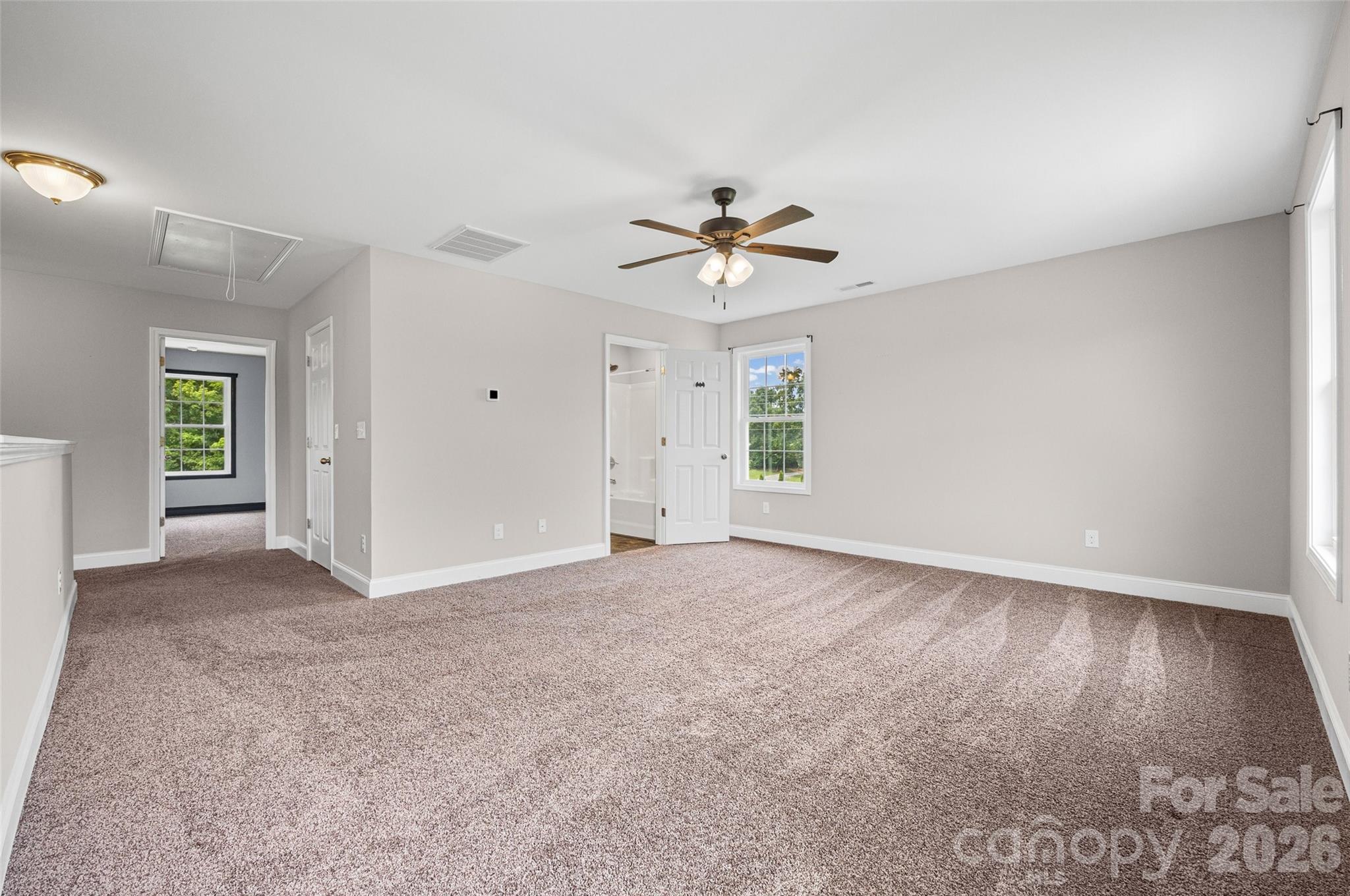 6211 Griffith Road Property Photo 19