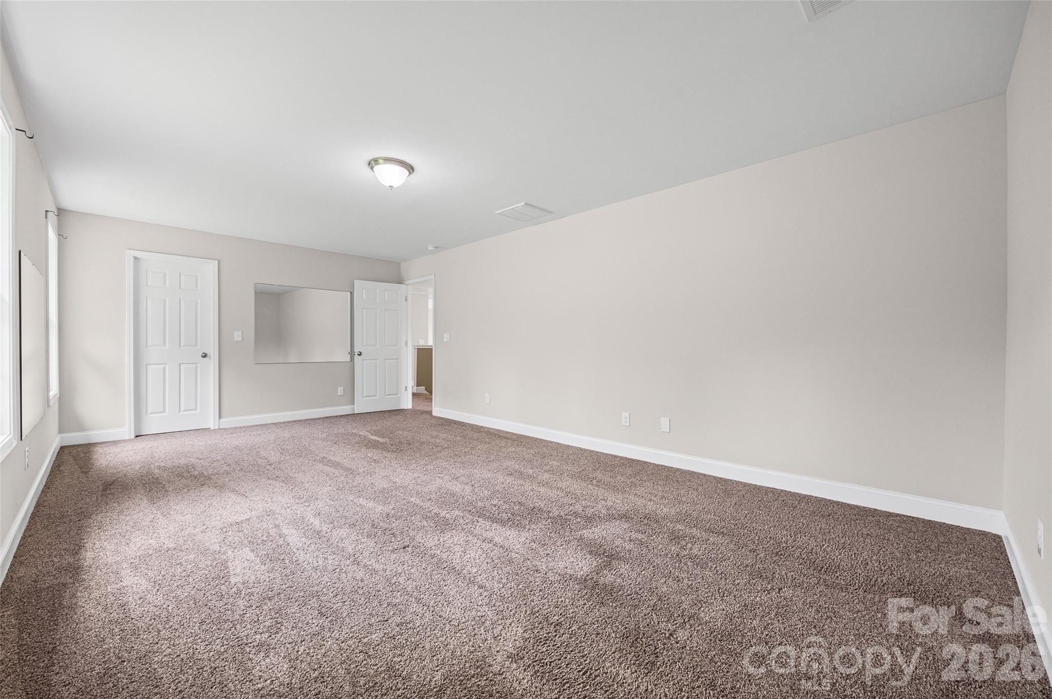6211 Griffith Road Property Photo 23