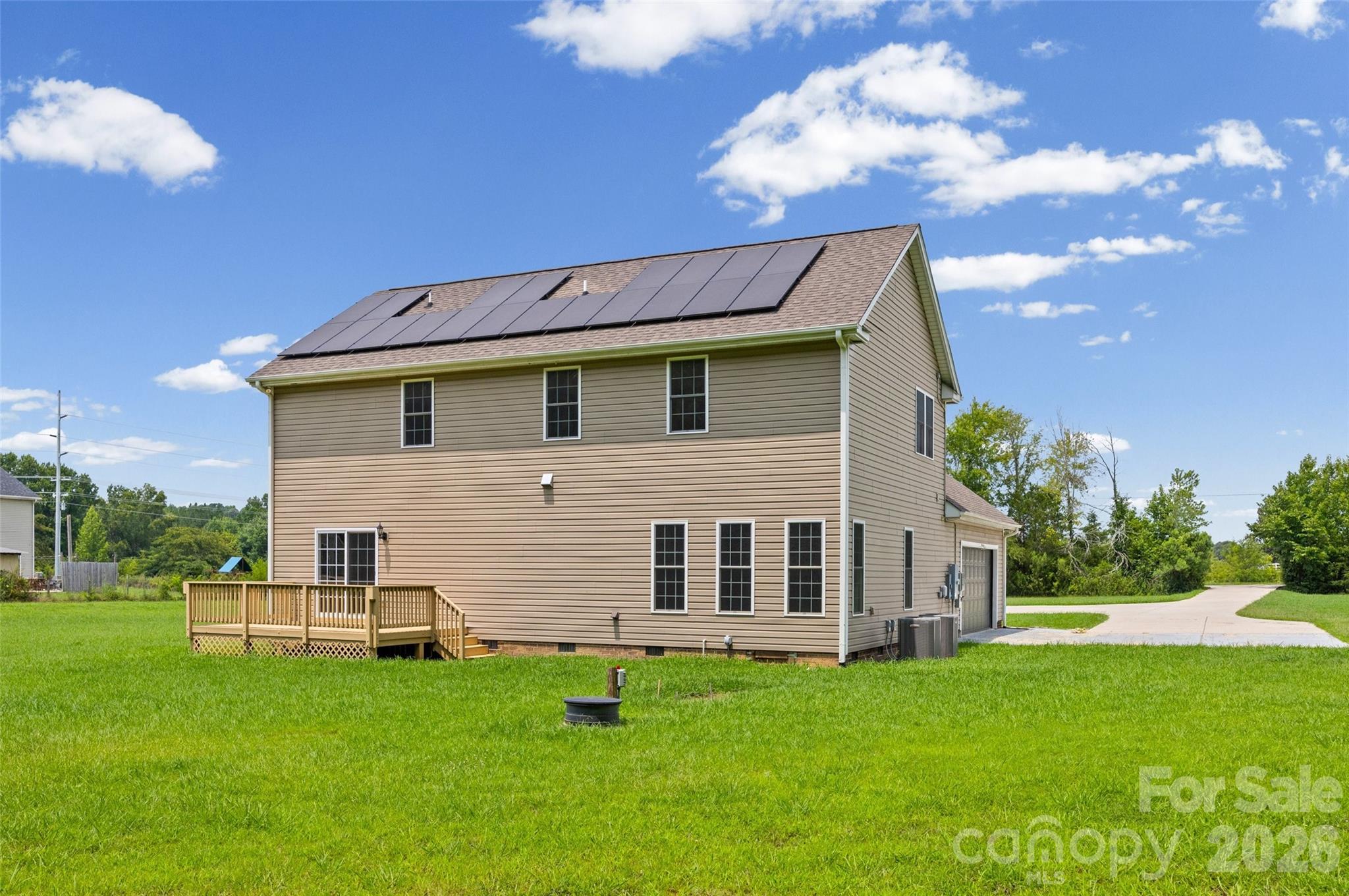6211 Griffith Road Property Photo 33
