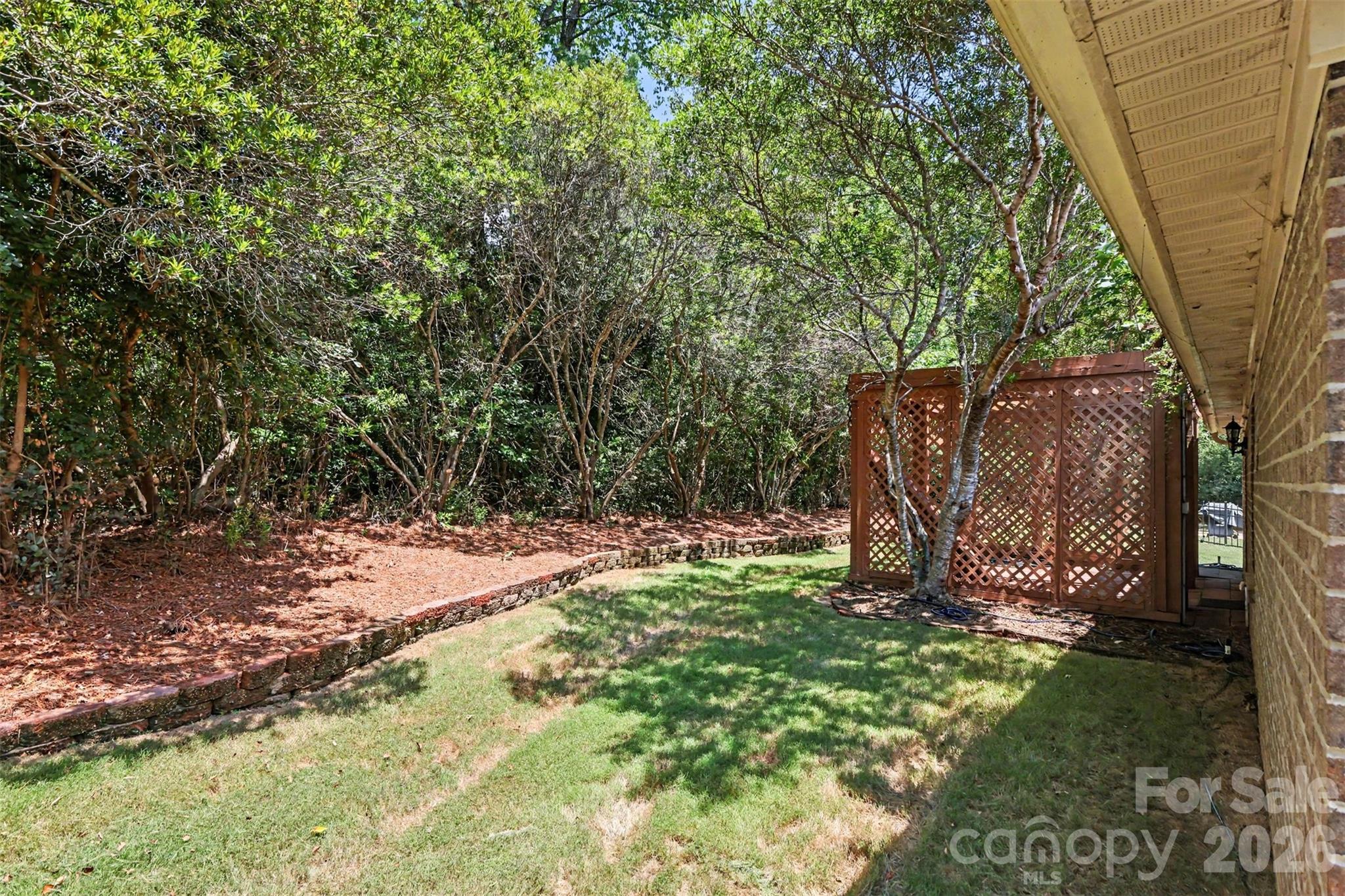 207 Edenshire Court Property Photo 41