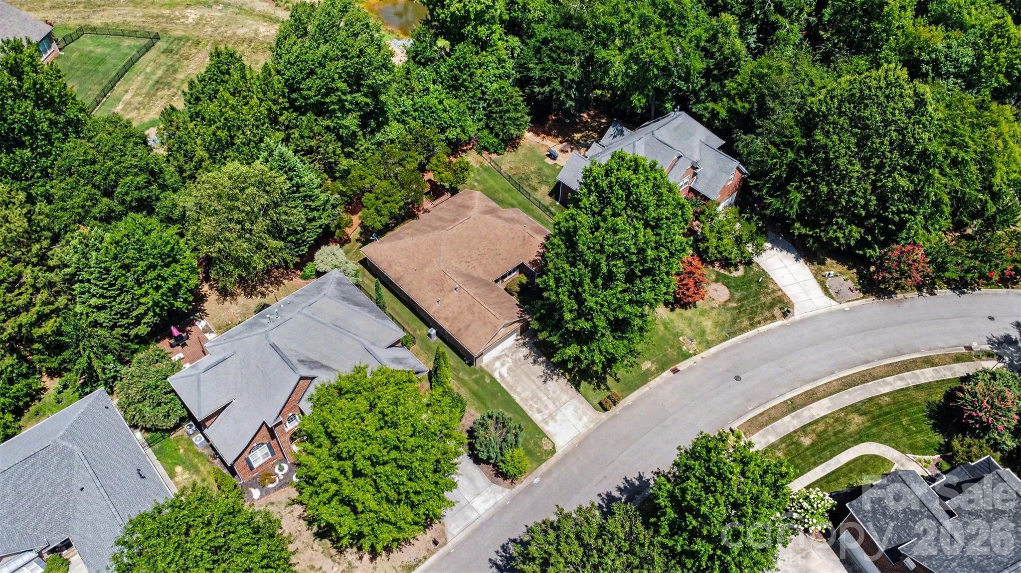 207 Edenshire Court Property Photo 43