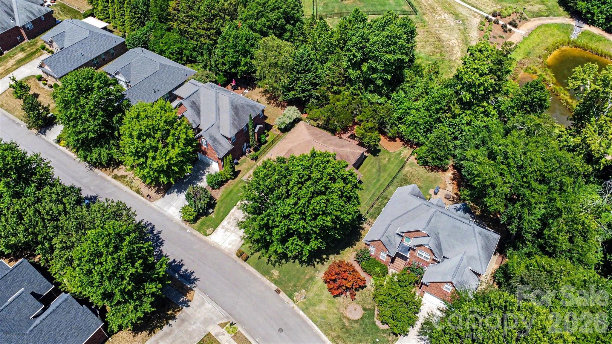 207 Edenshire Court Property Photo 44