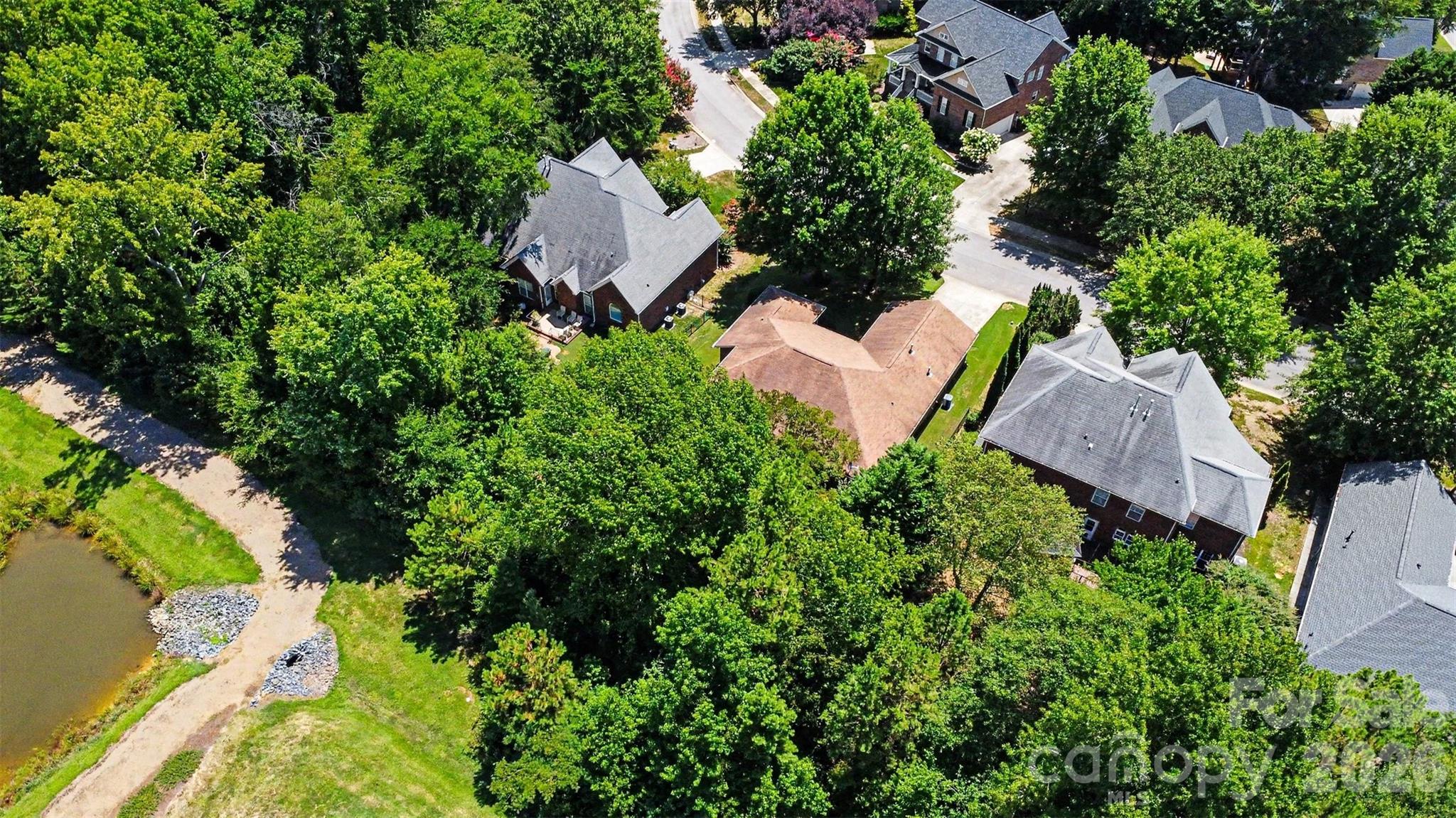 207 Edenshire Court Property Photo 46