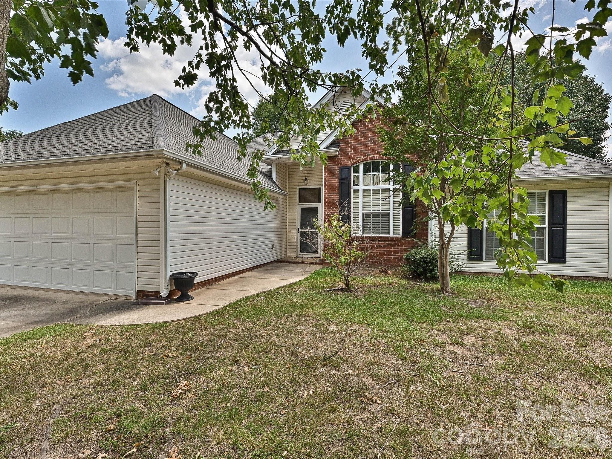2814 Rosemeade Drive Property Photo 1