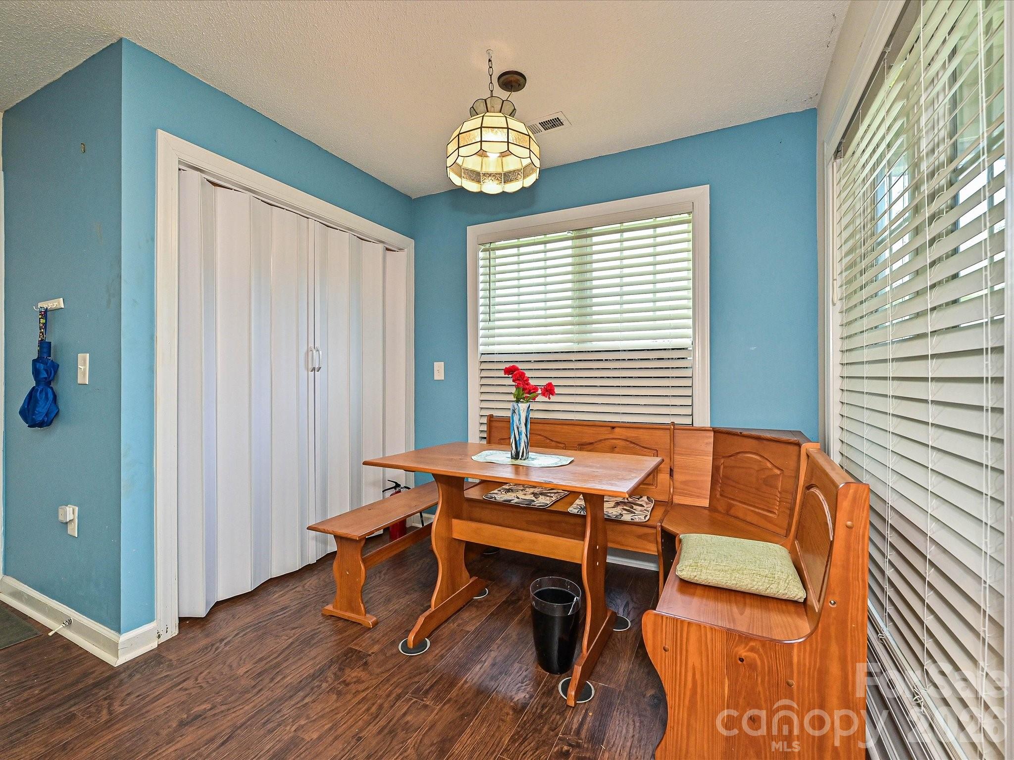 2814 Rosemeade Drive Property Photo 8