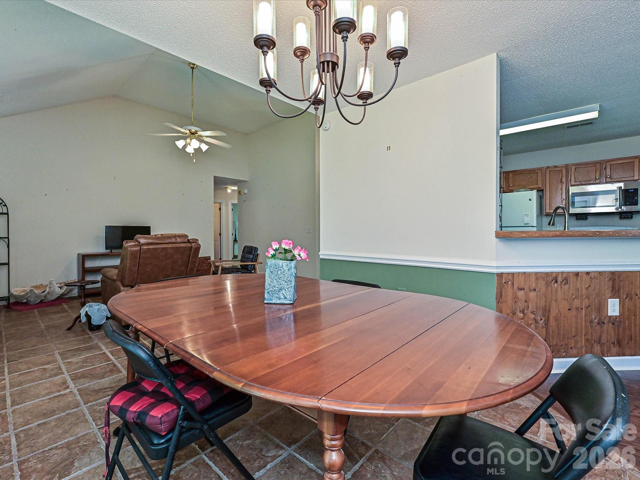 2814 Rosemeade Drive Property Photo 16