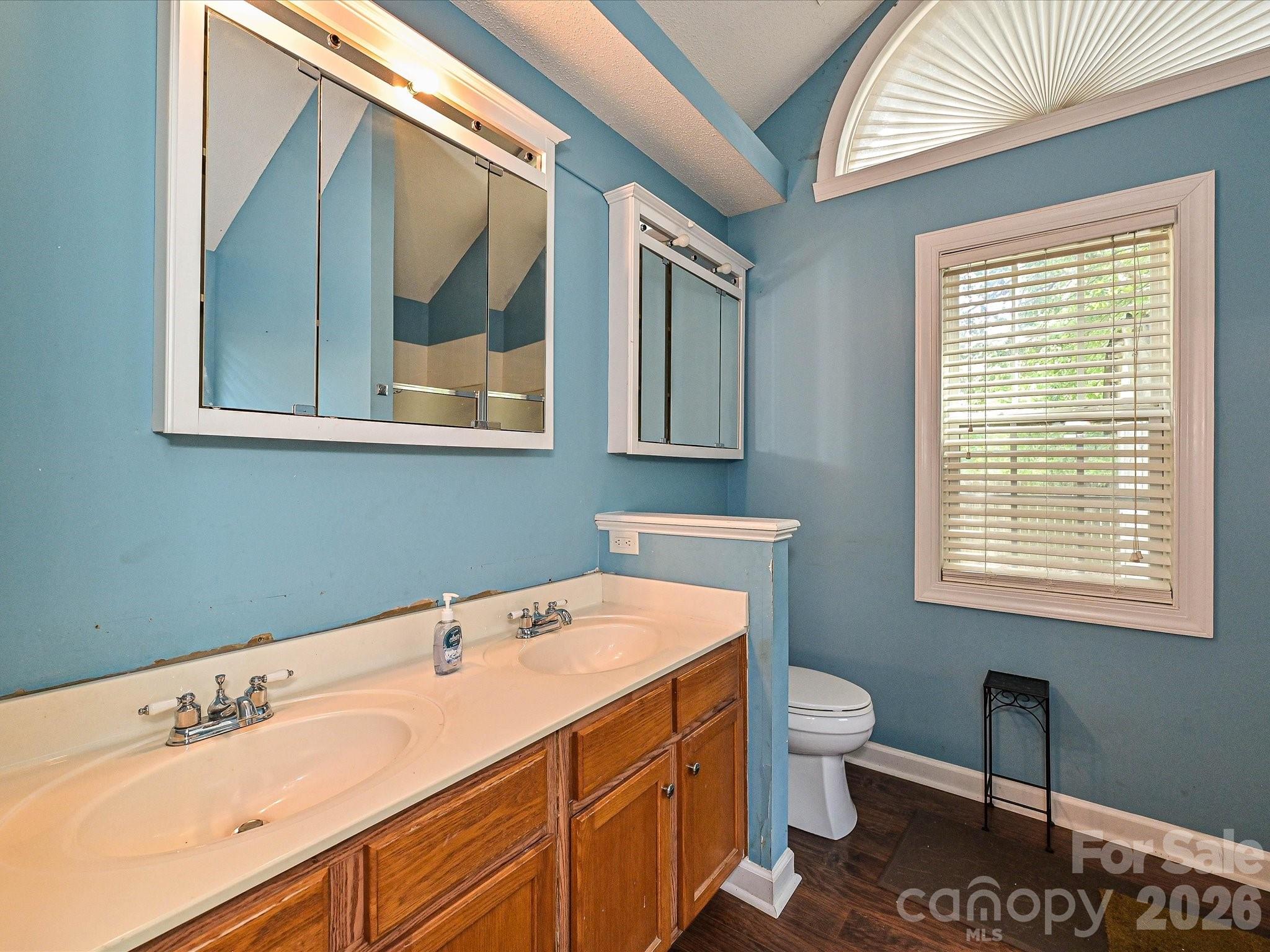 2814 Rosemeade Drive Property Photo 20