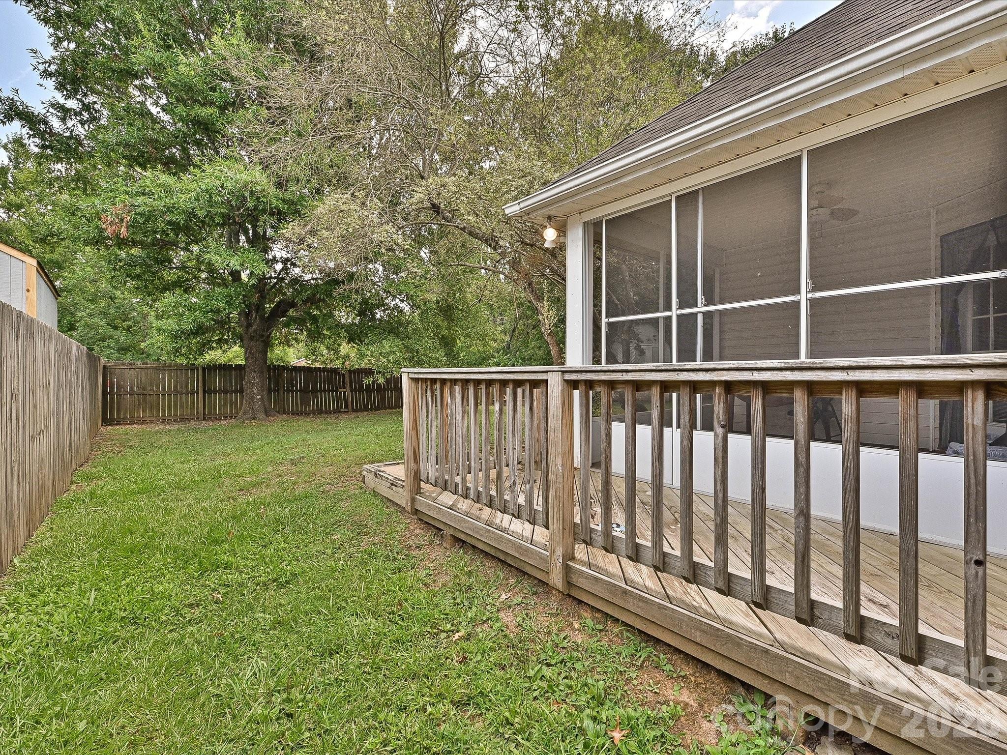 2814 Rosemeade Drive Property Photo 26
