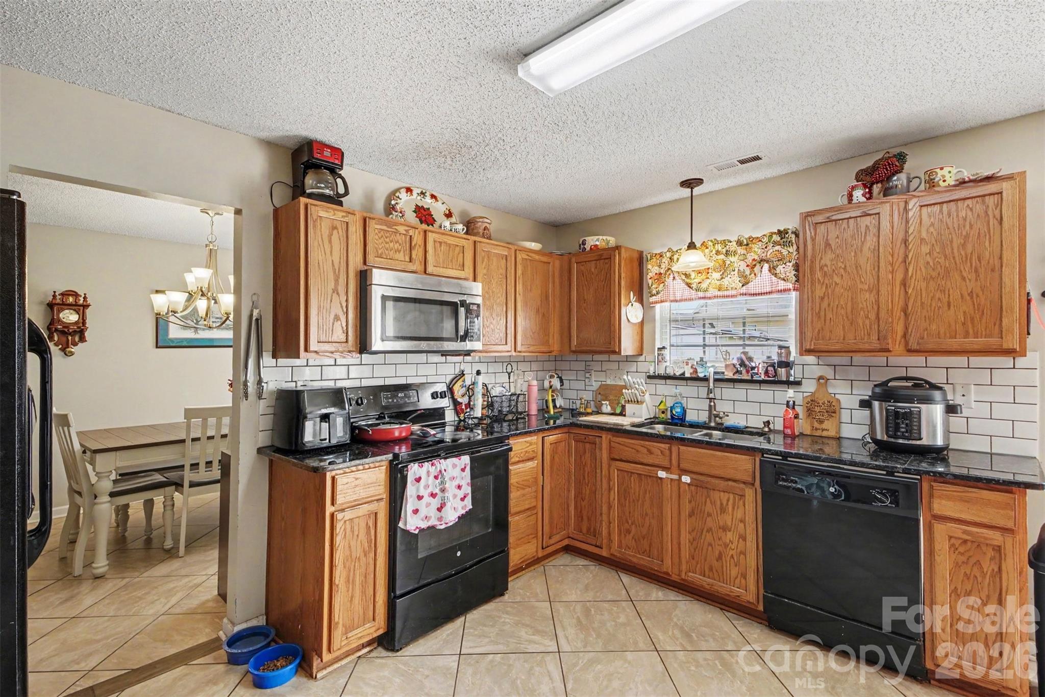 2026 Edenderry Drive Property Photo 9