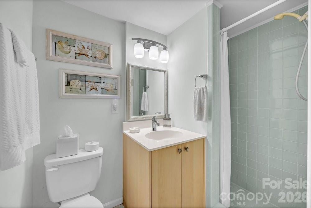 203 Norton Street Property Photo 33