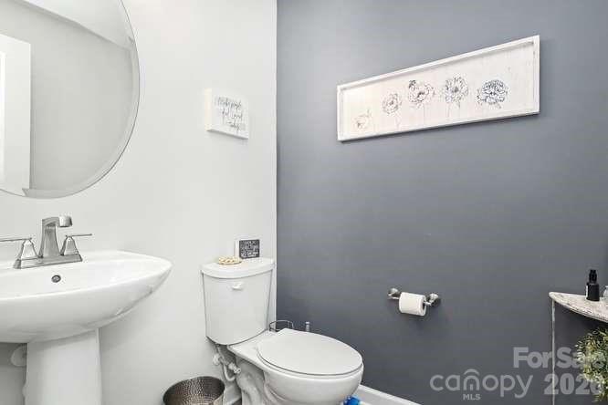 534 Madison Falls Court Property Photo 14