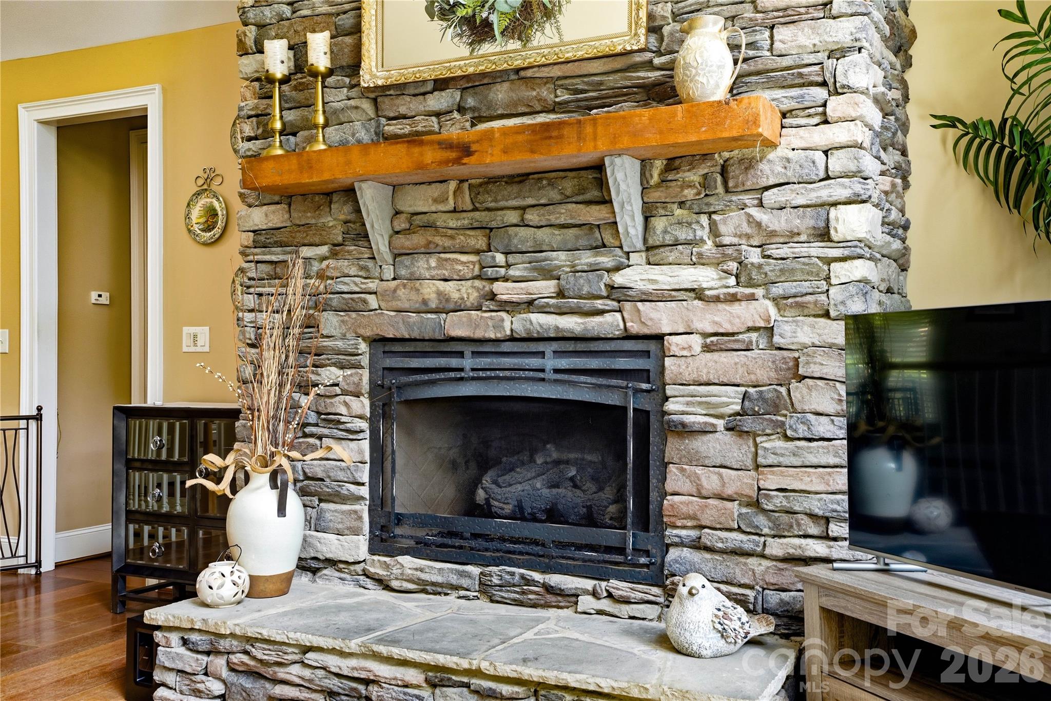 291 Patternote Road Property Photo 11