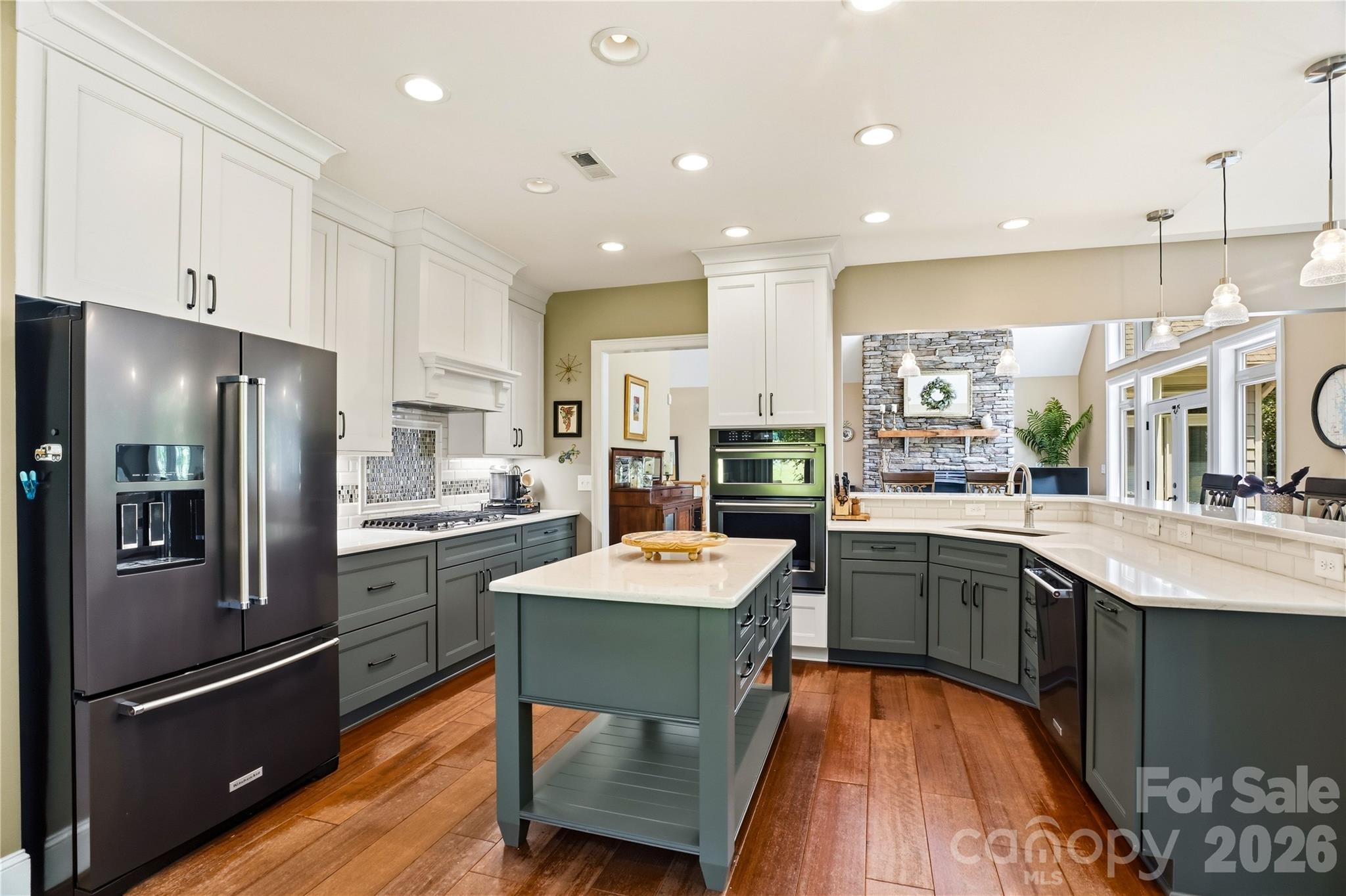 291 Patternote Road Property Photo 14