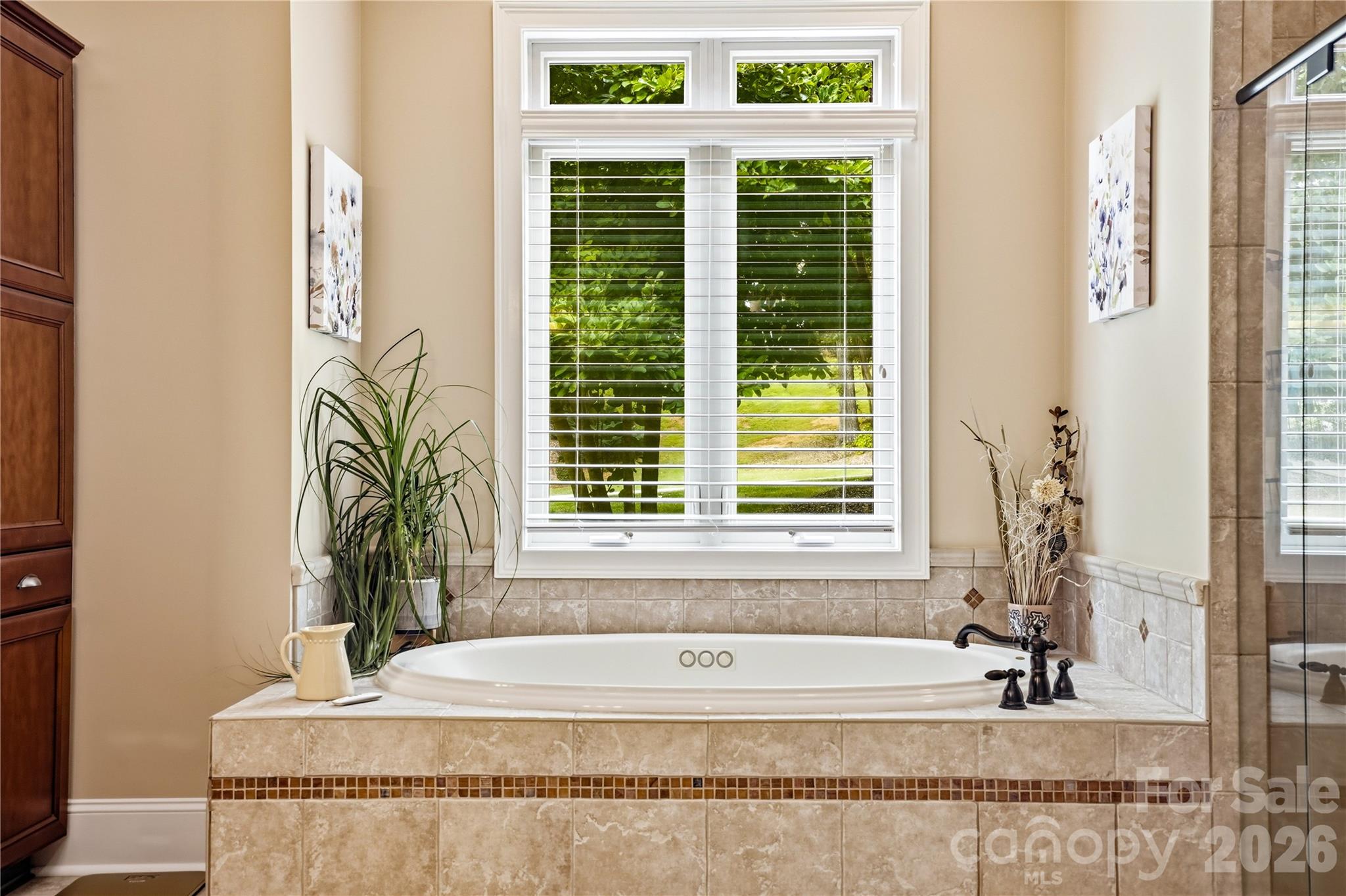 291 Patternote Road Property Photo 26
