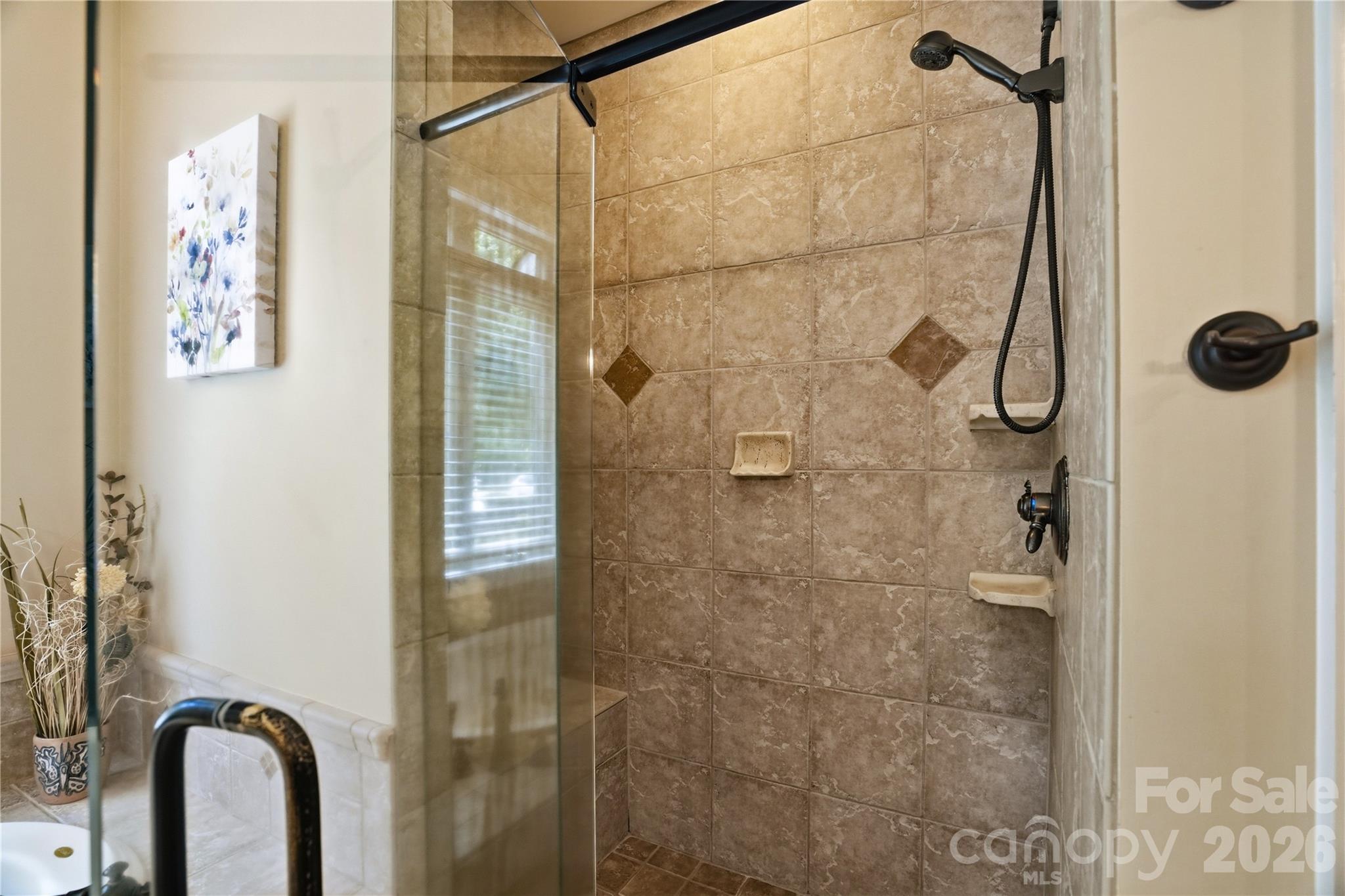 291 Patternote Road Property Photo 27