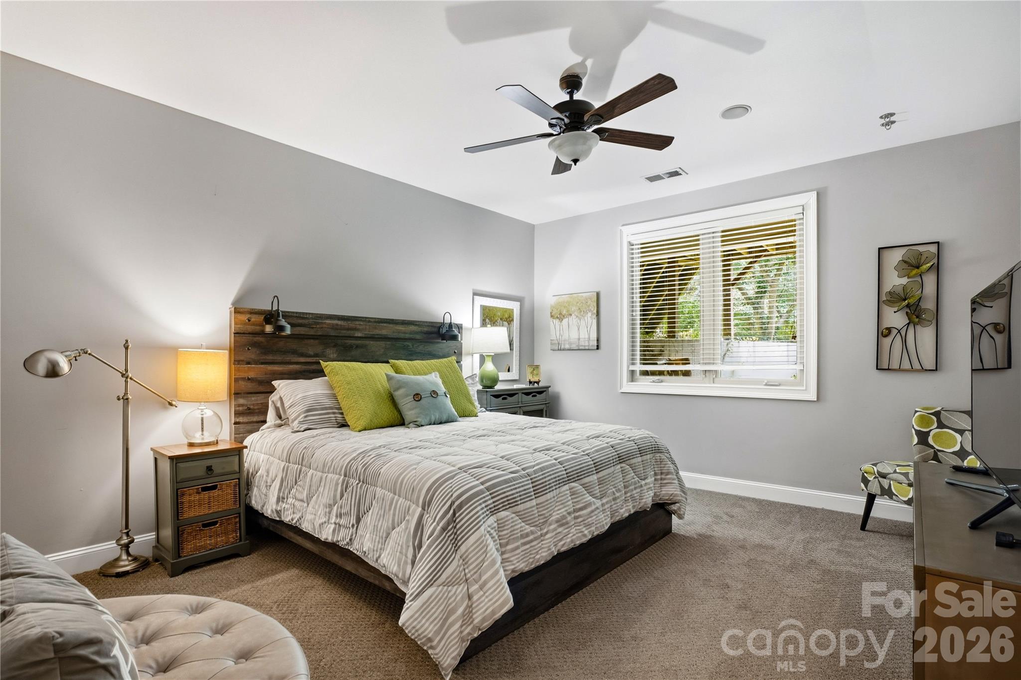 291 Patternote Road Property Photo 34