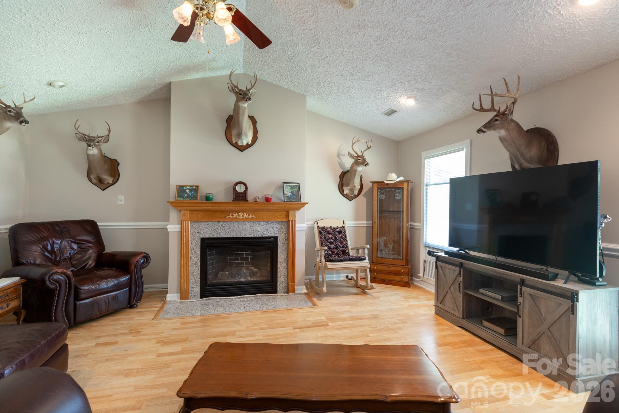 15224 Thomas Road Property Photo 6