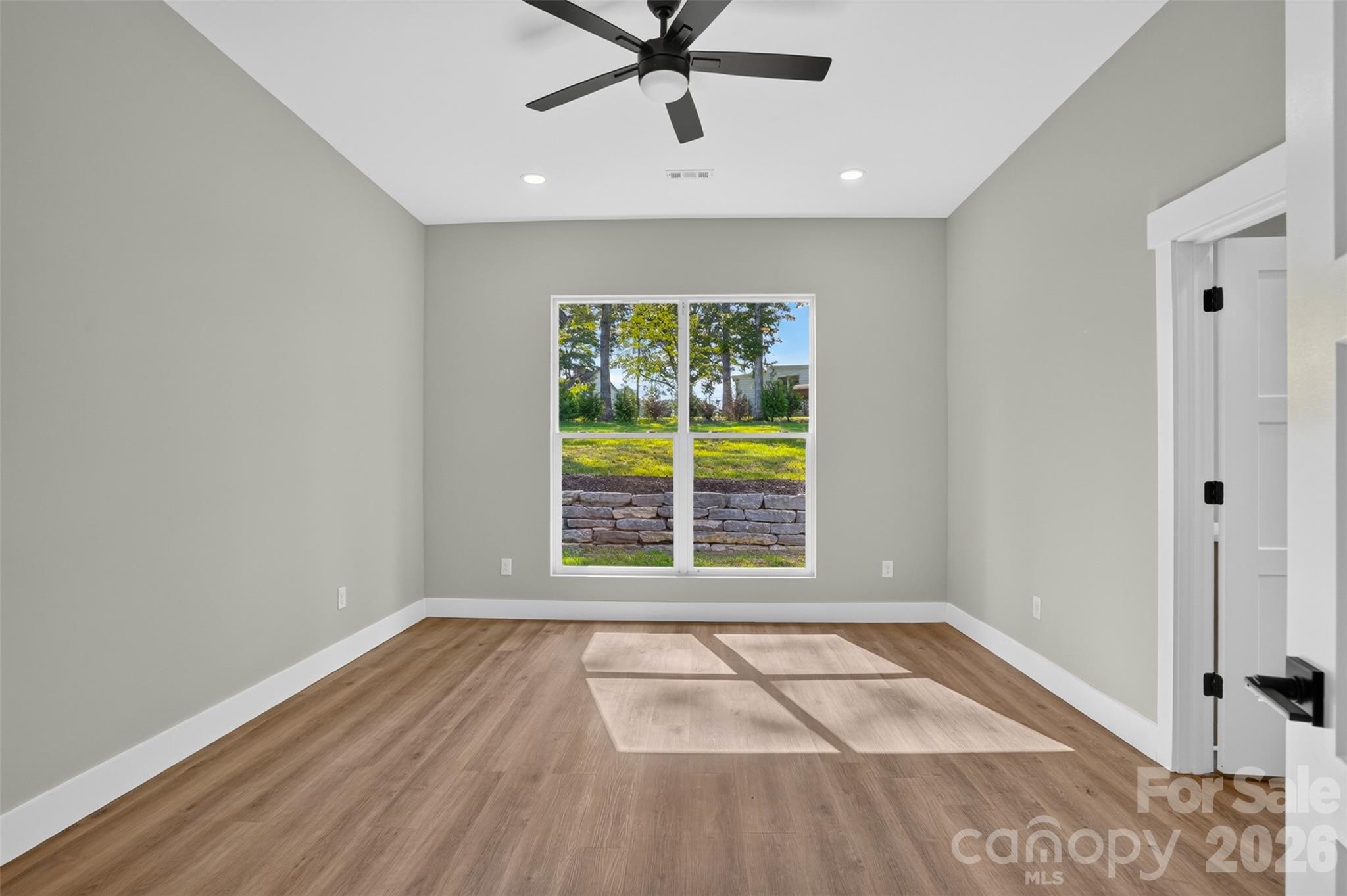 68 Point Hope Lane 6 Property Photo 27