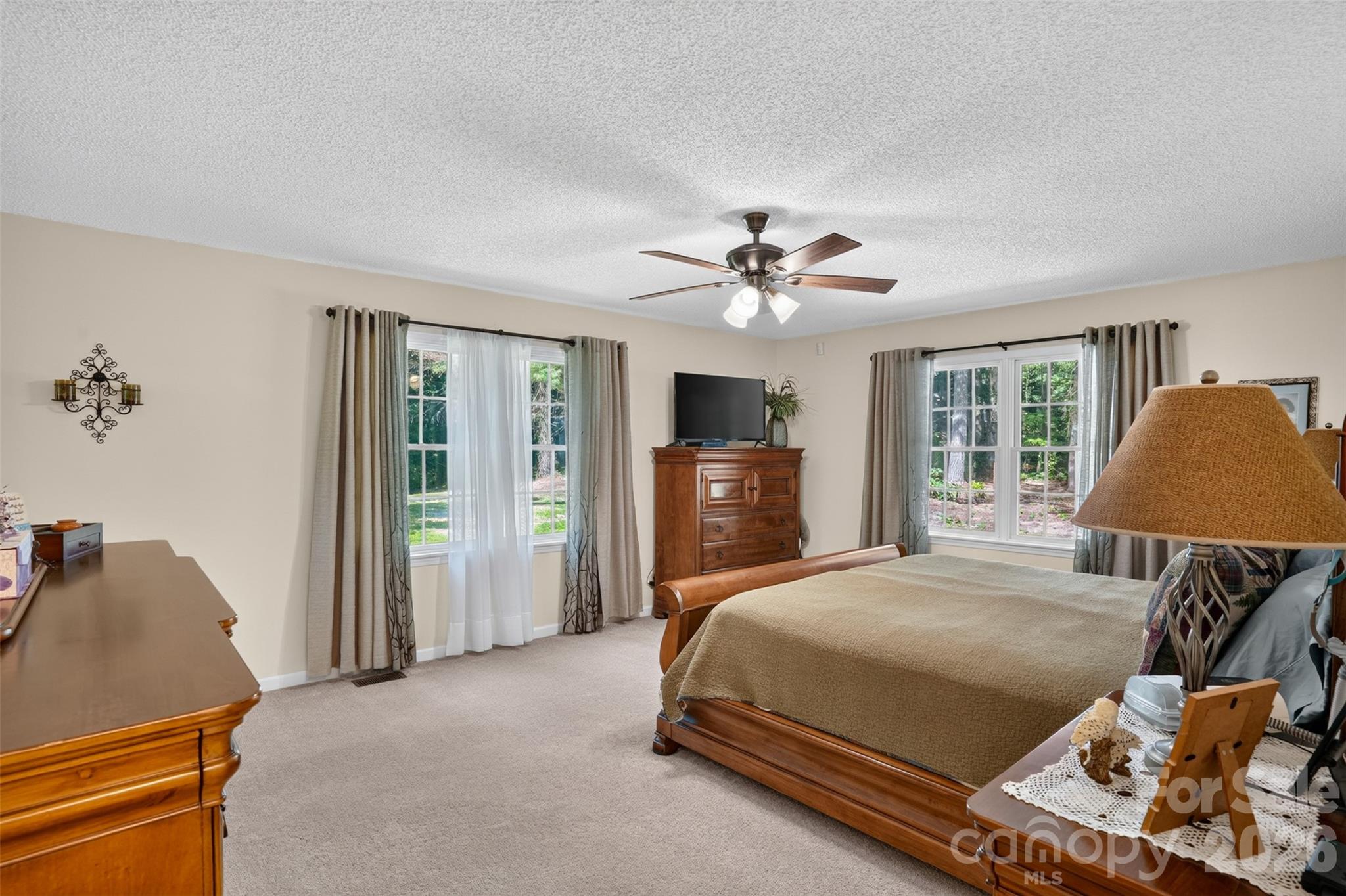 227 Sean Way Property Photo 6