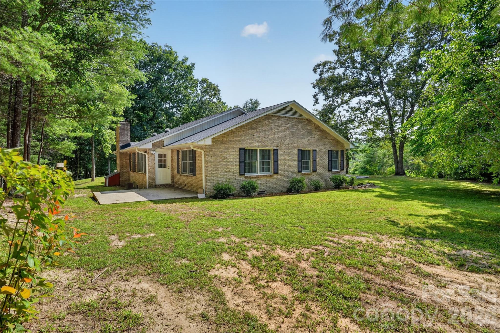 227 Sean Way Property Photo 39