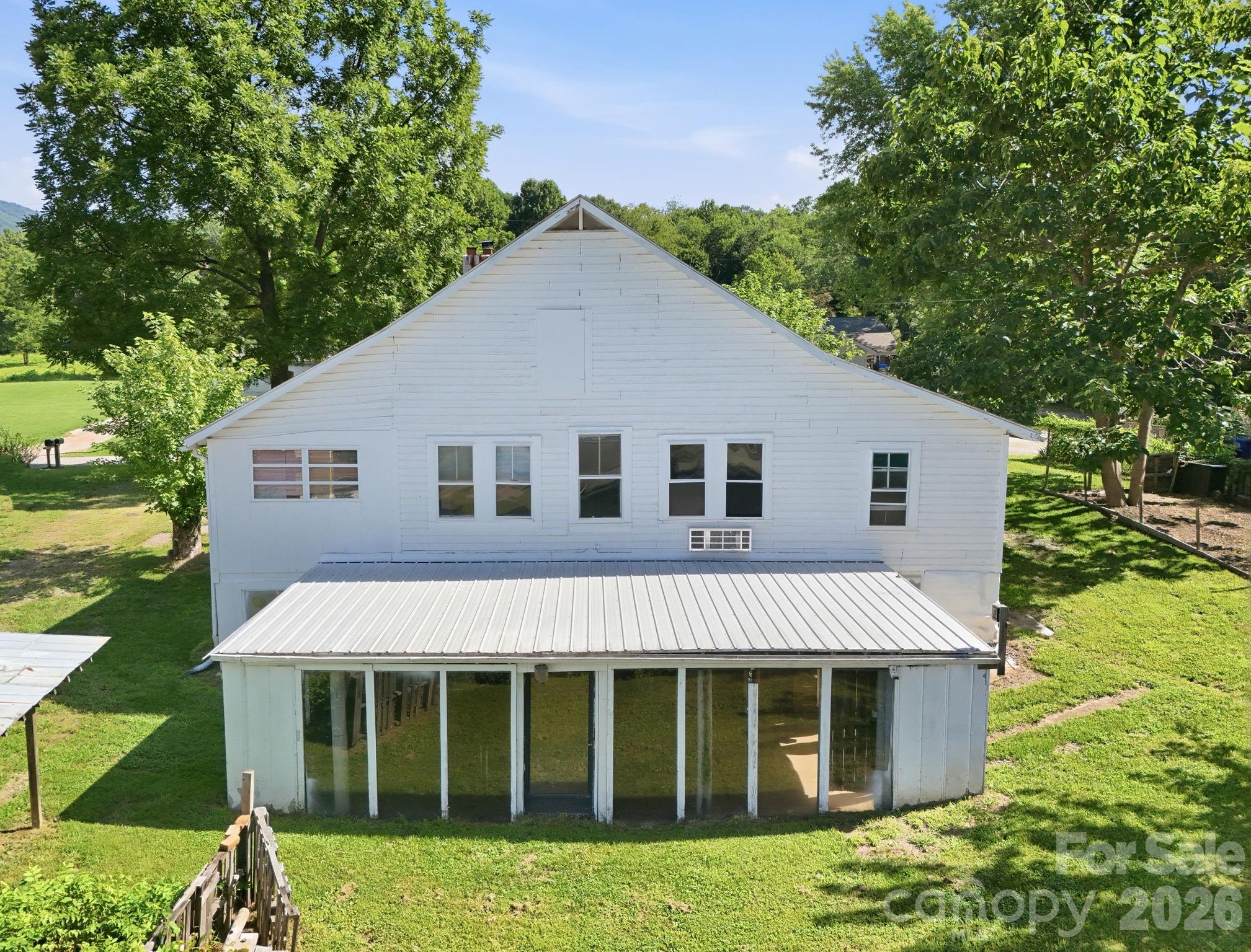 114 Old State Ten Road Property Photo 5