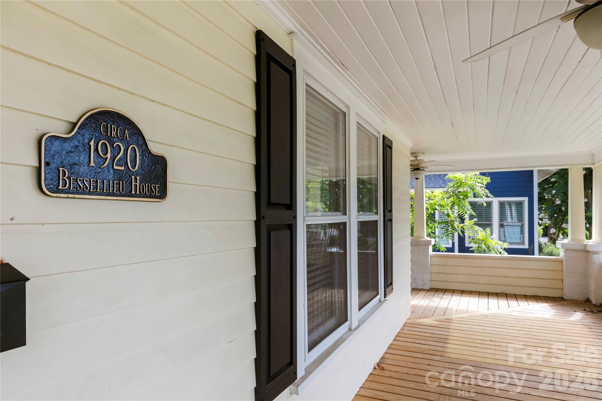 729 5th Avenue Property Photo 4