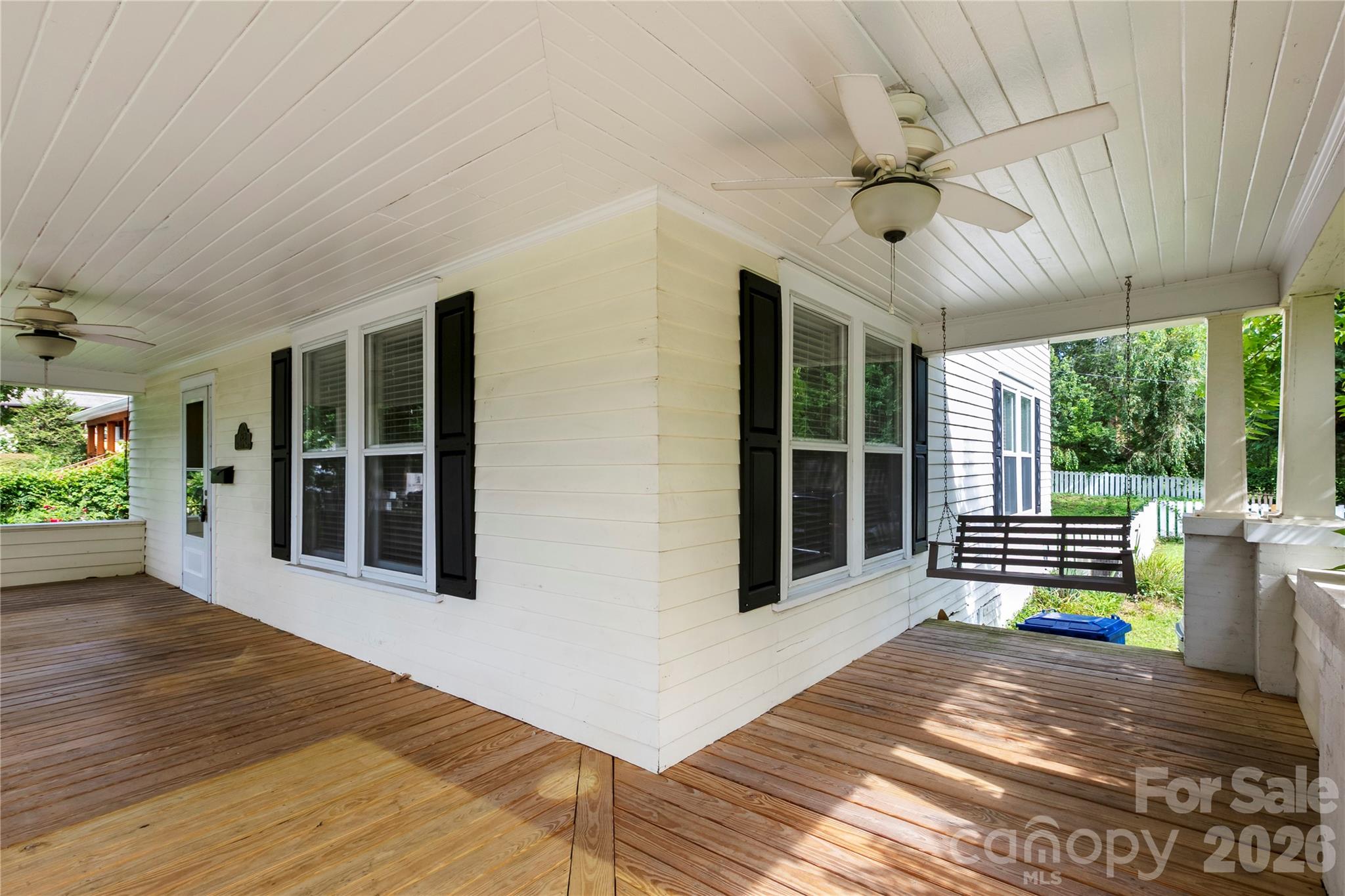729 5th Avenue Property Photo 7
