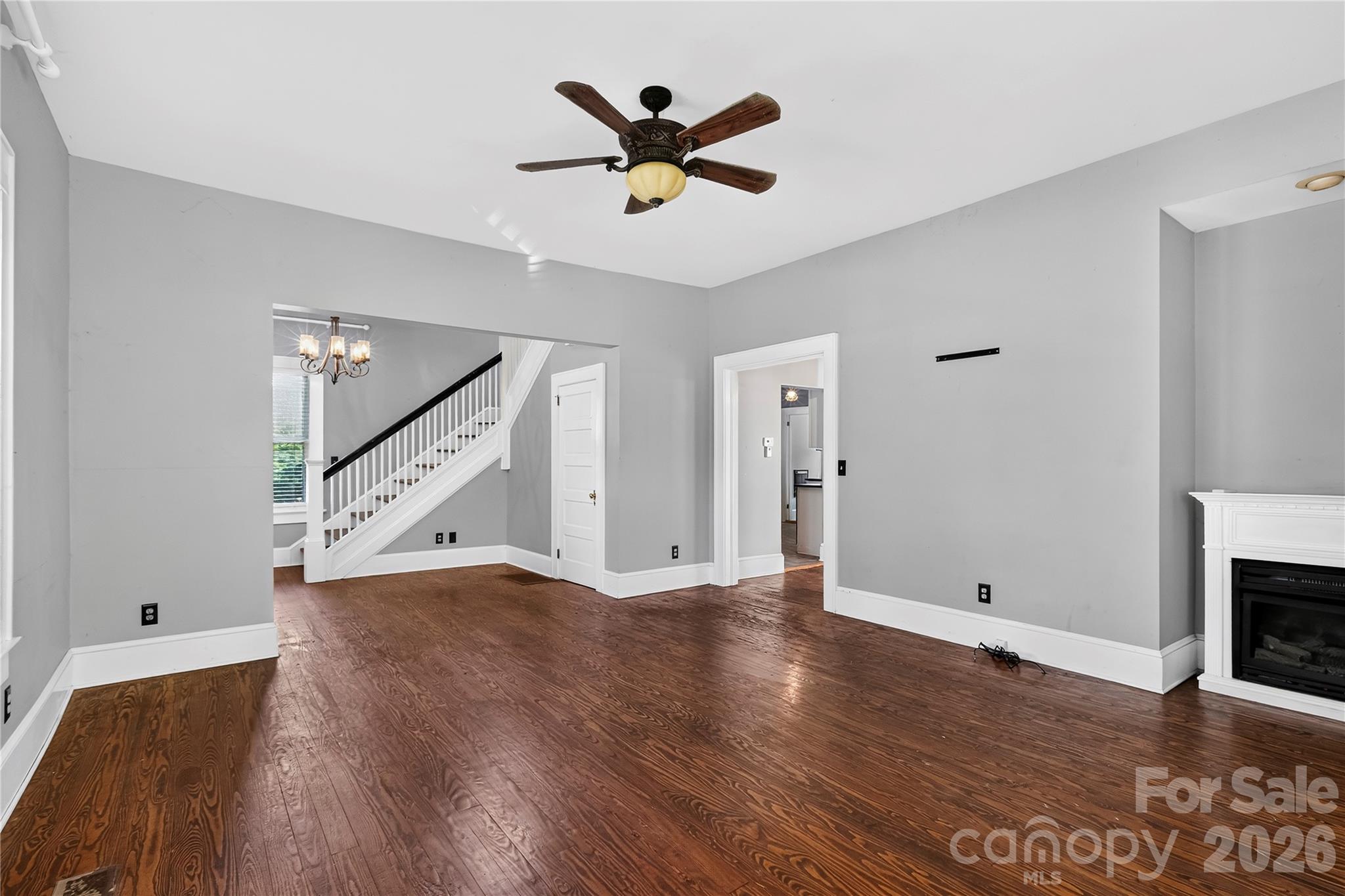 729 5th Avenue Property Photo 13