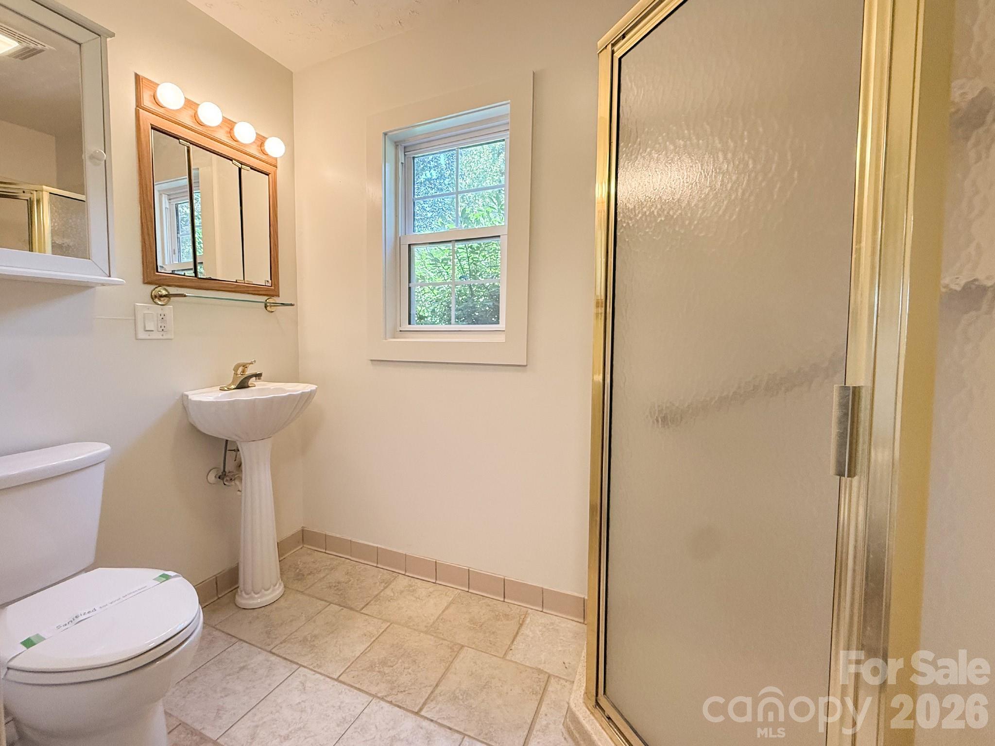 331 Probart Street Property Photo 7