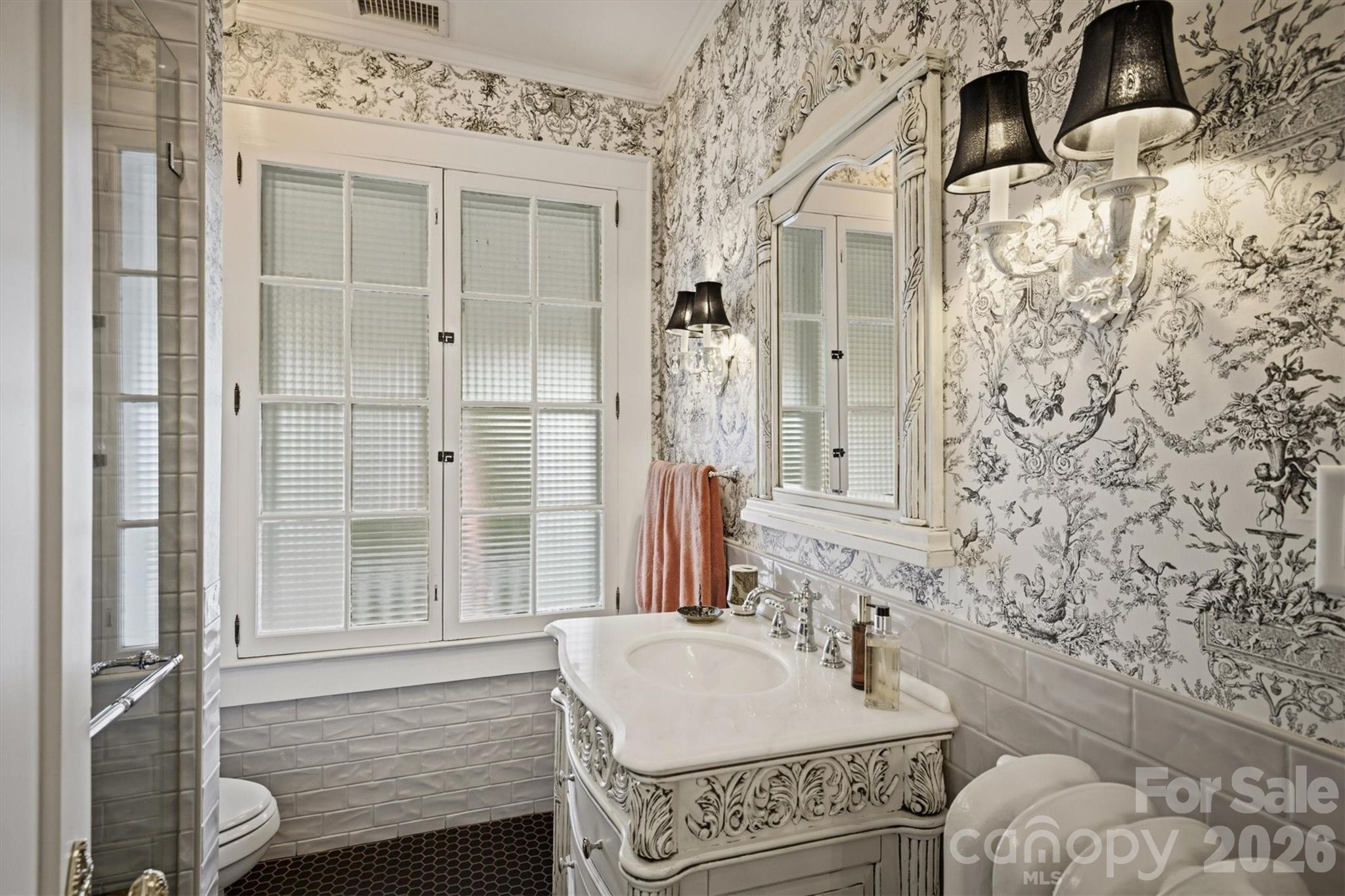 501 Norwood Street Property Photo 10