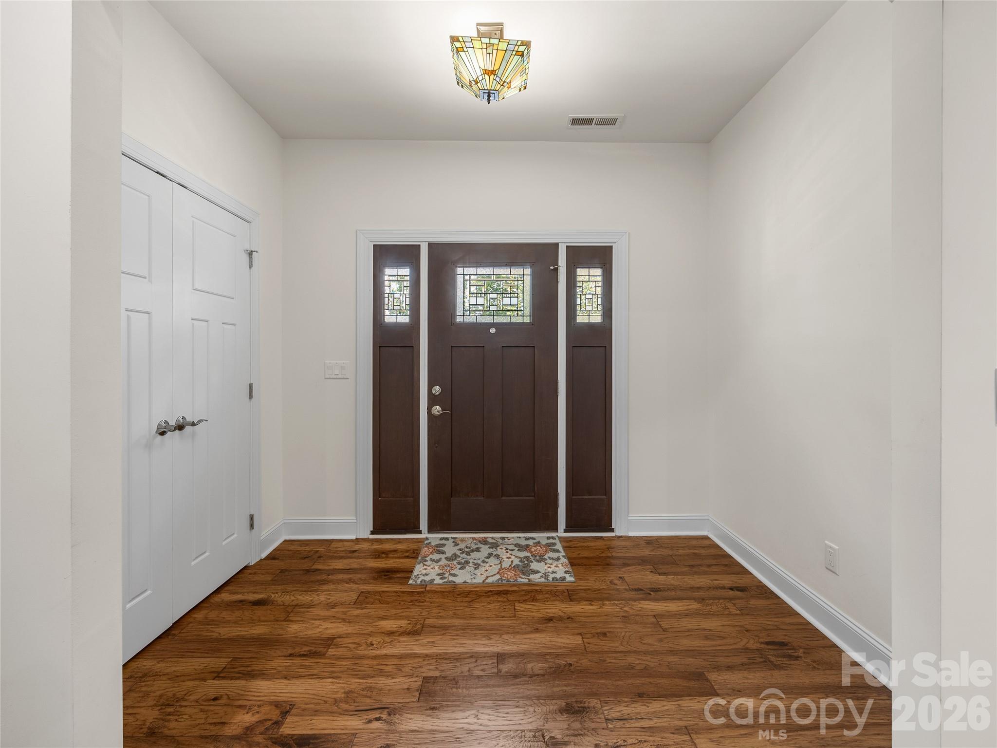 240 Persimmon Hill Drive Property Photo 5
