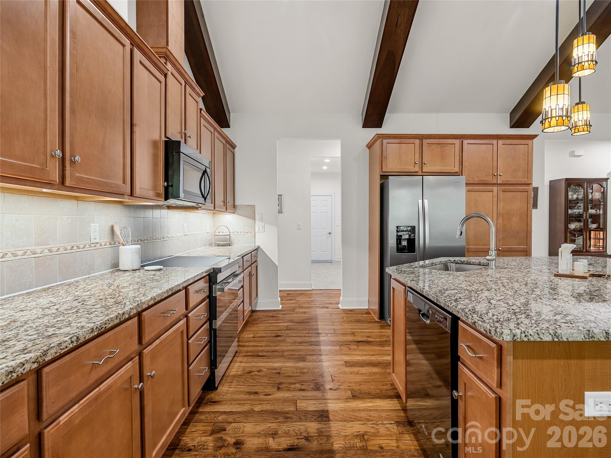 240 Persimmon Hill Drive Property Photo 14