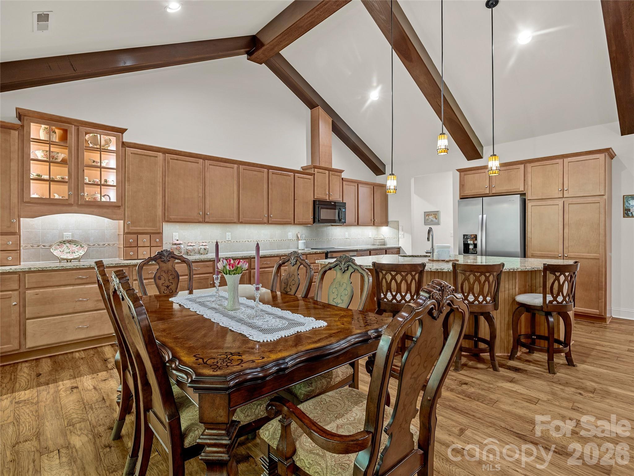 240 Persimmon Hill Drive Property Photo 17