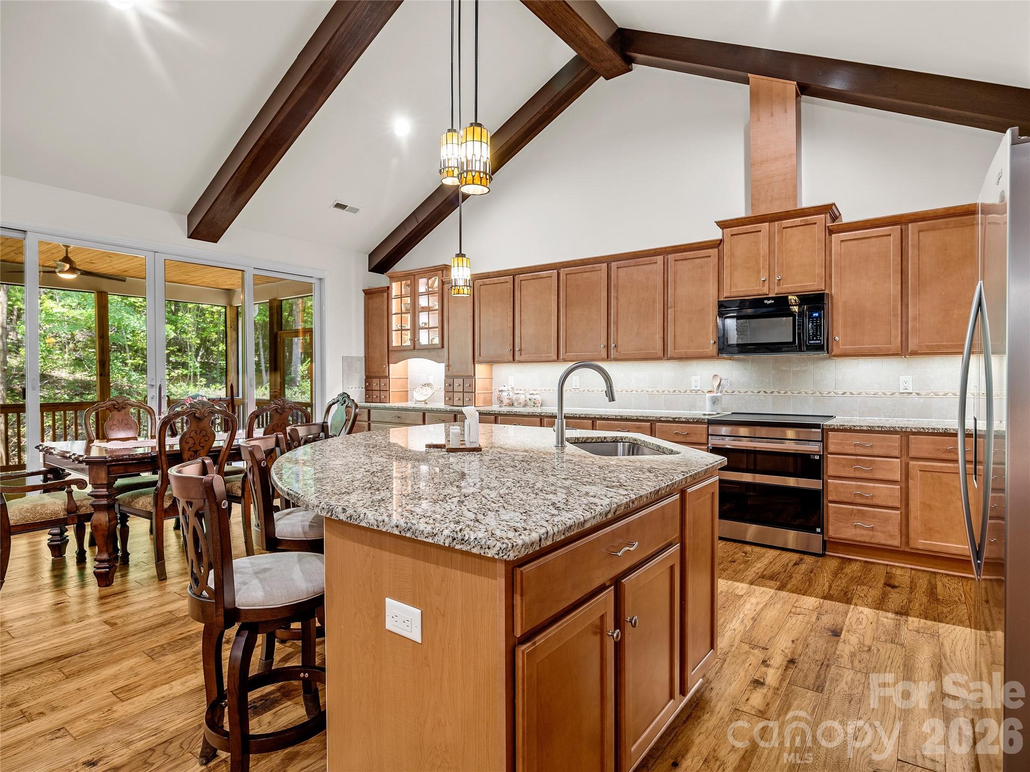 240 Persimmon Hill Drive Property Photo 18