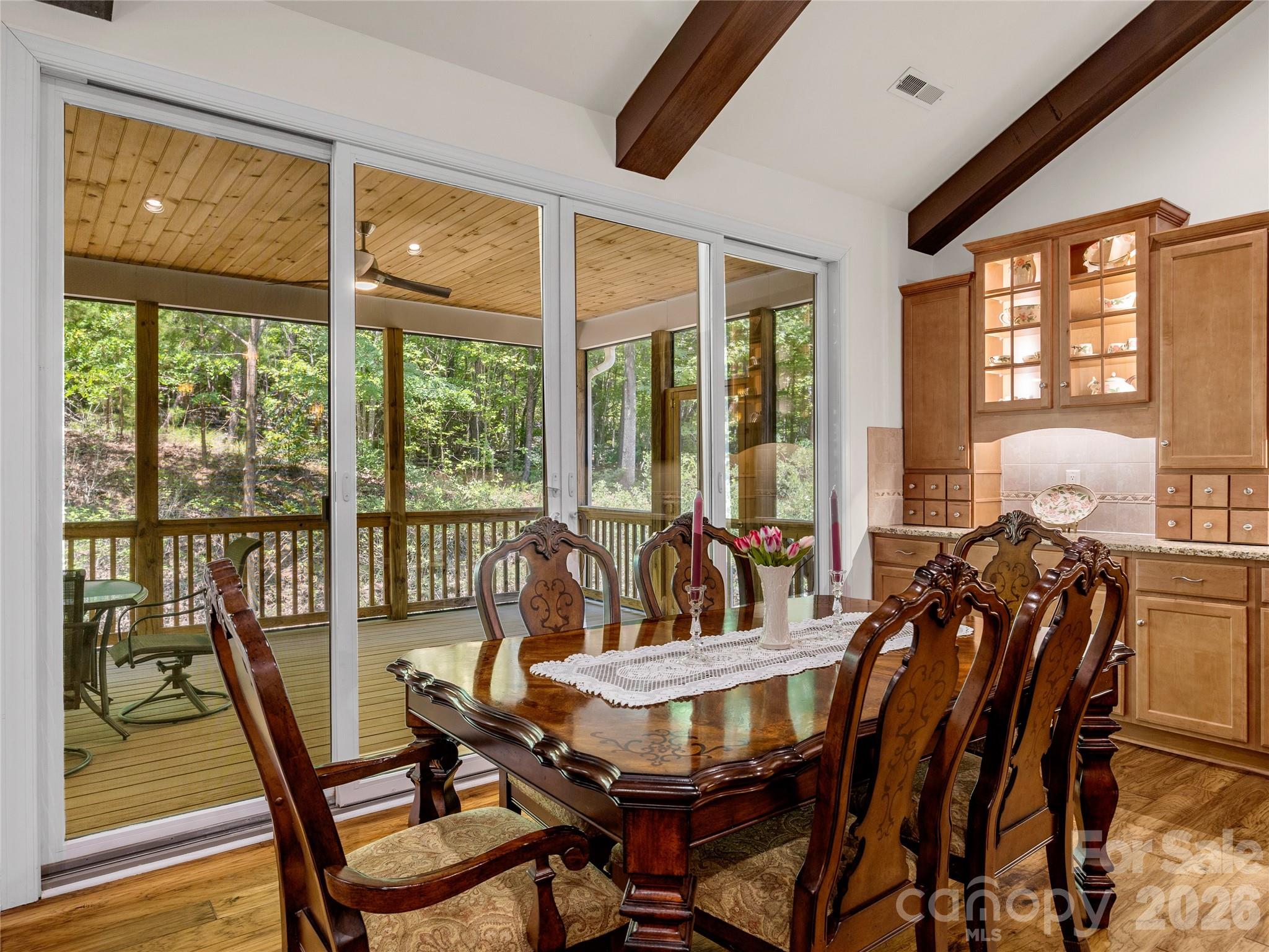 240 Persimmon Hill Drive Property Photo 23