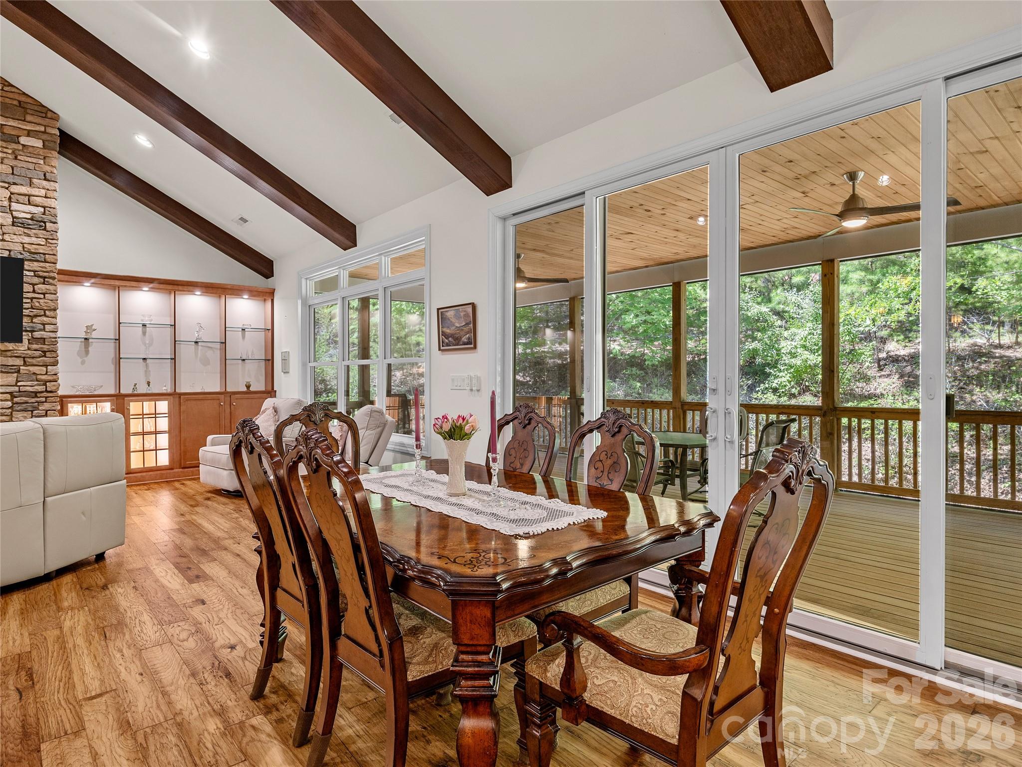 240 Persimmon Hill Drive Property Photo 24