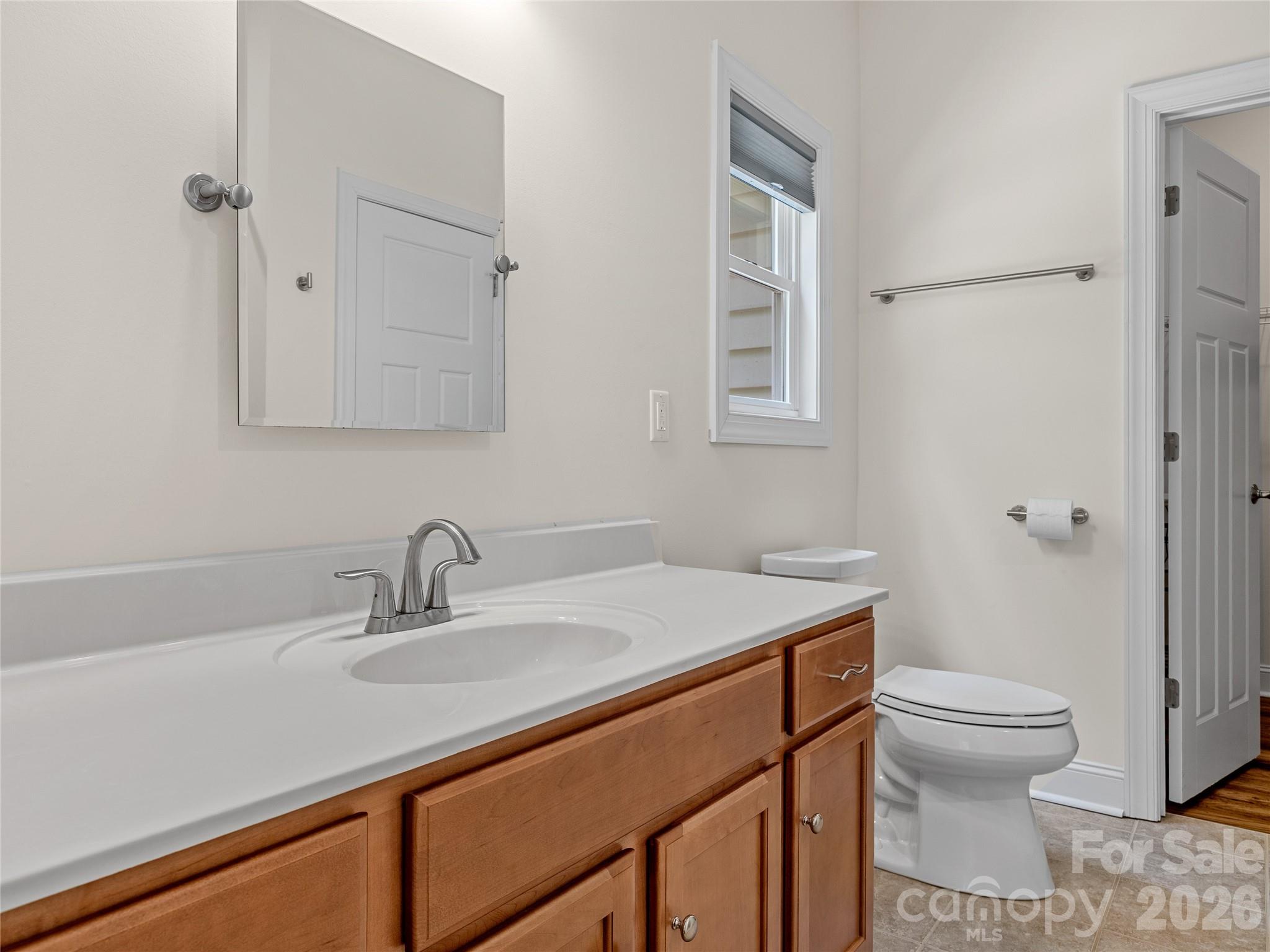 240 Persimmon Hill Drive Property Photo 29