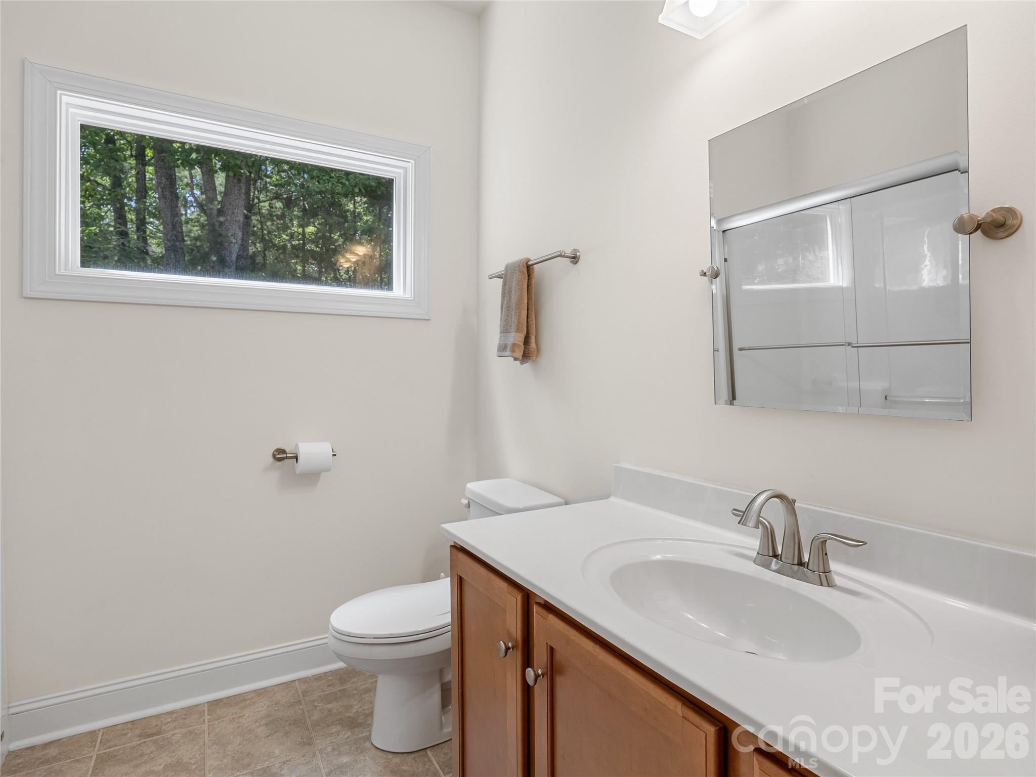 240 Persimmon Hill Drive Property Photo 33