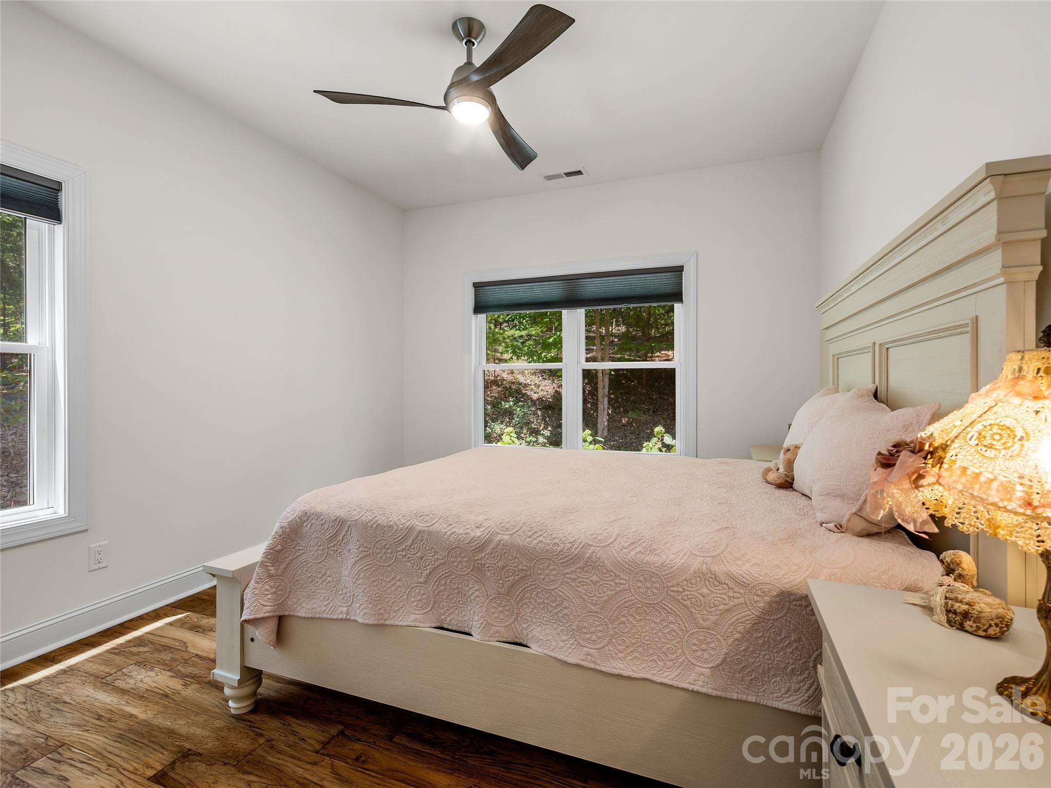 240 Persimmon Hill Drive Property Photo 34