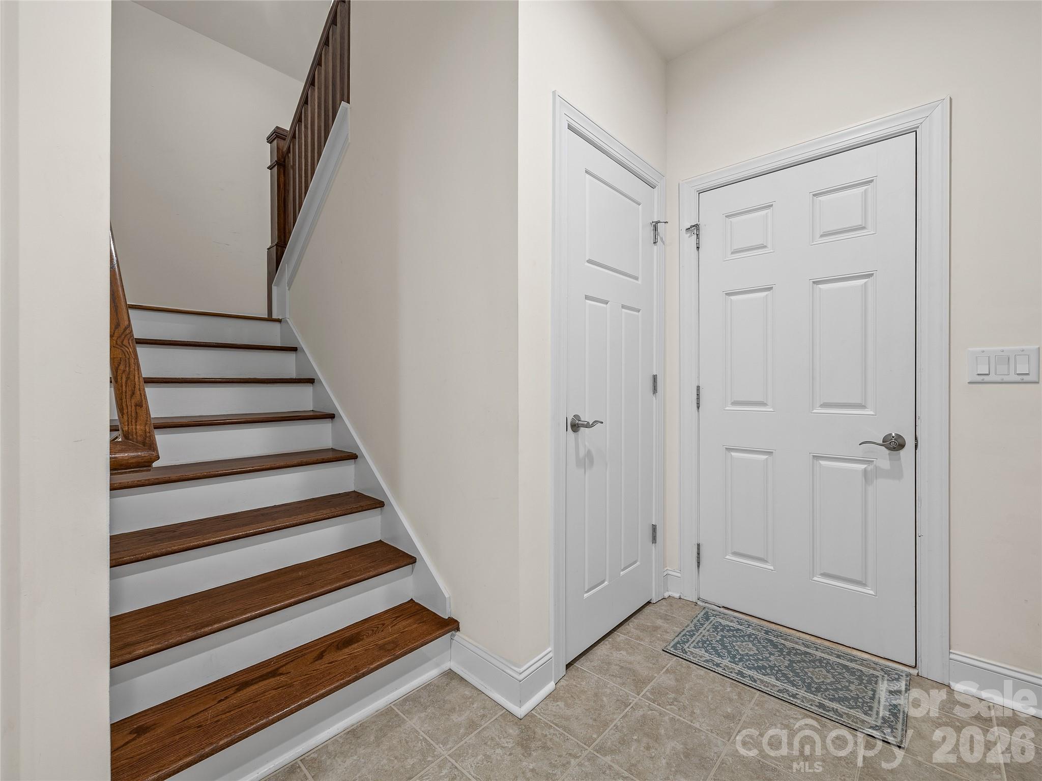 240 Persimmon Hill Drive Property Photo 36