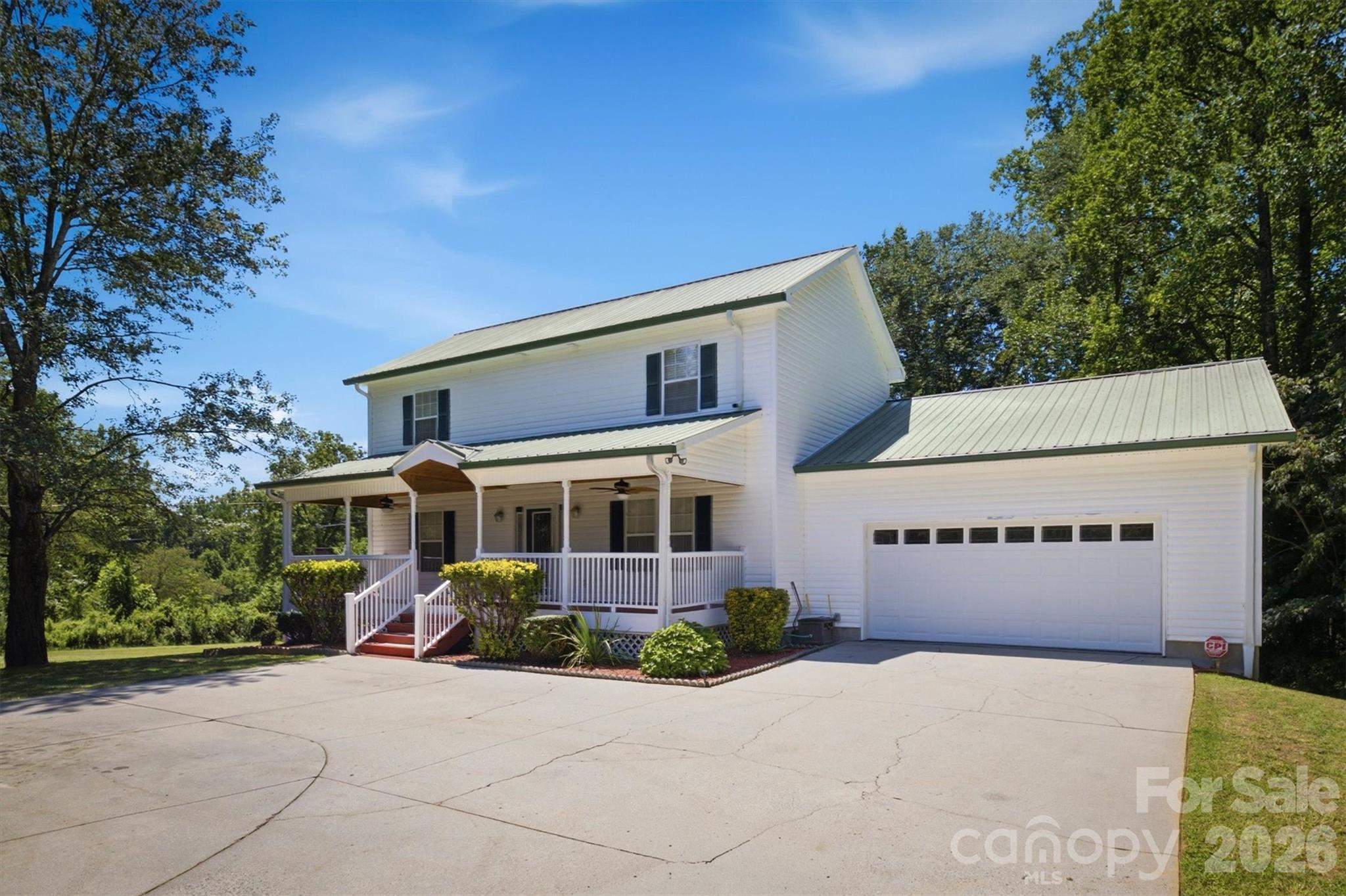 805 Bannon Place Property Photo 1