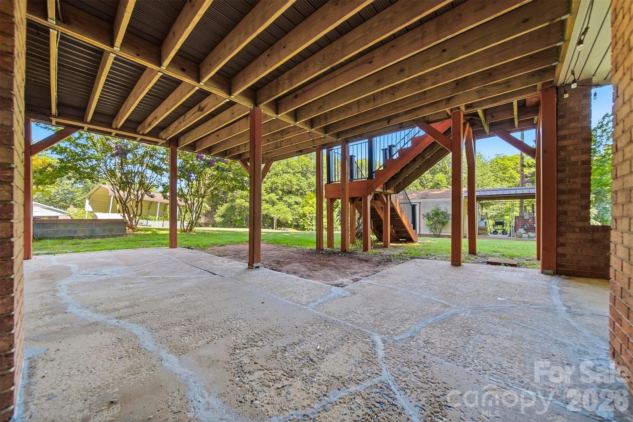 3210 W Calvin Street Property Photo 35