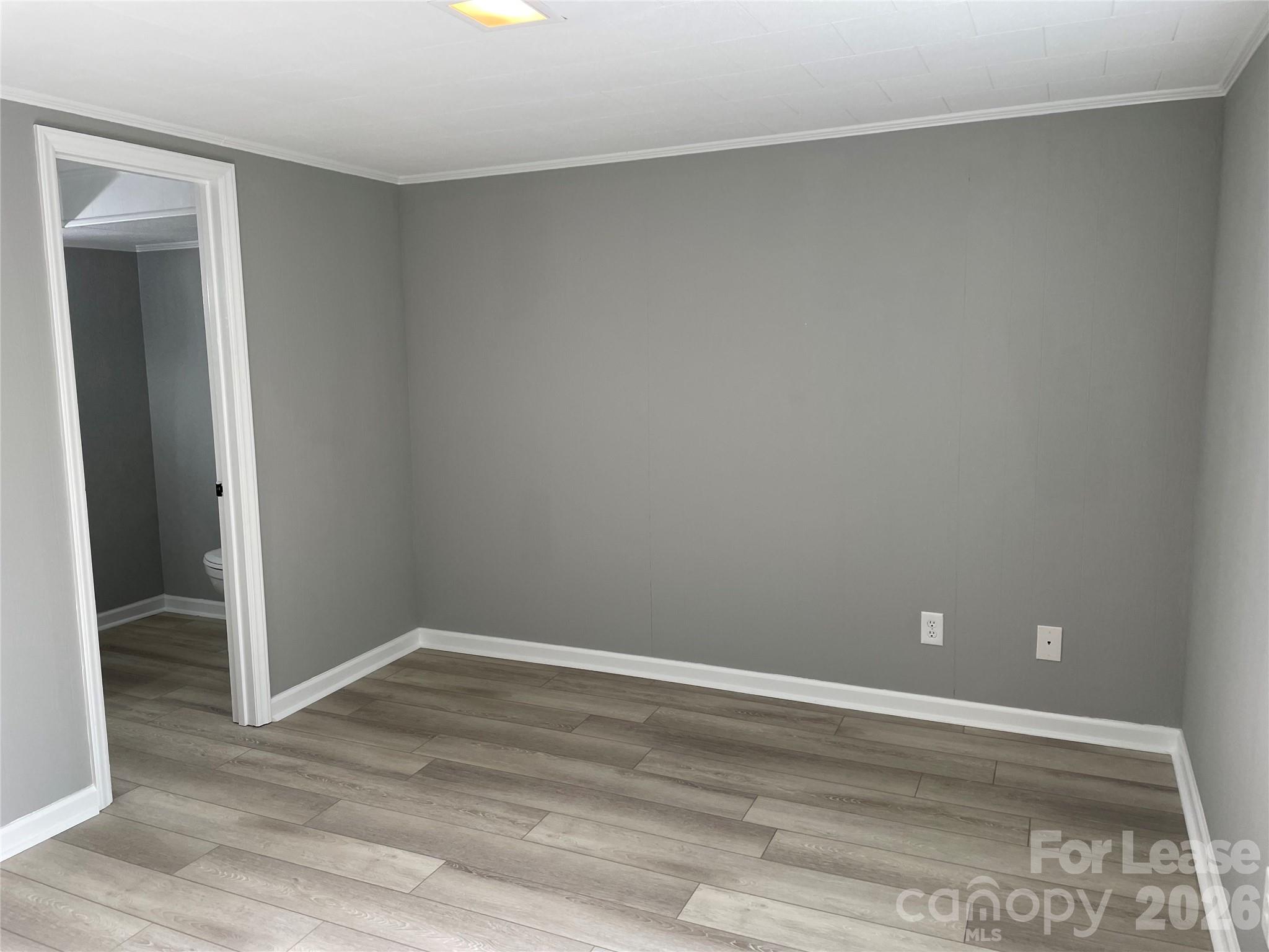 7942 Lake Vista Drive Property Photo 37