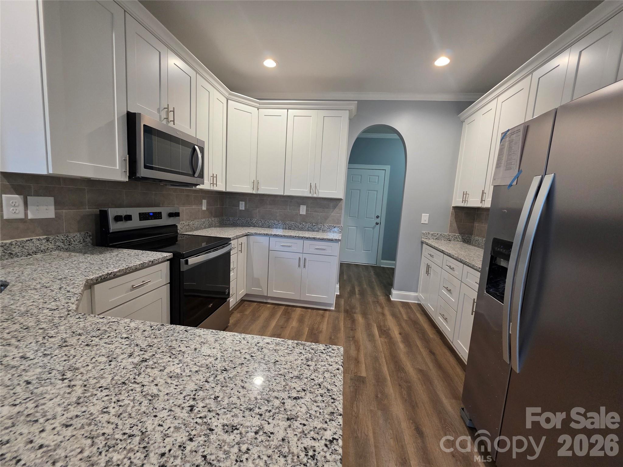 5517 Harvest Hills Road Property Photo 11