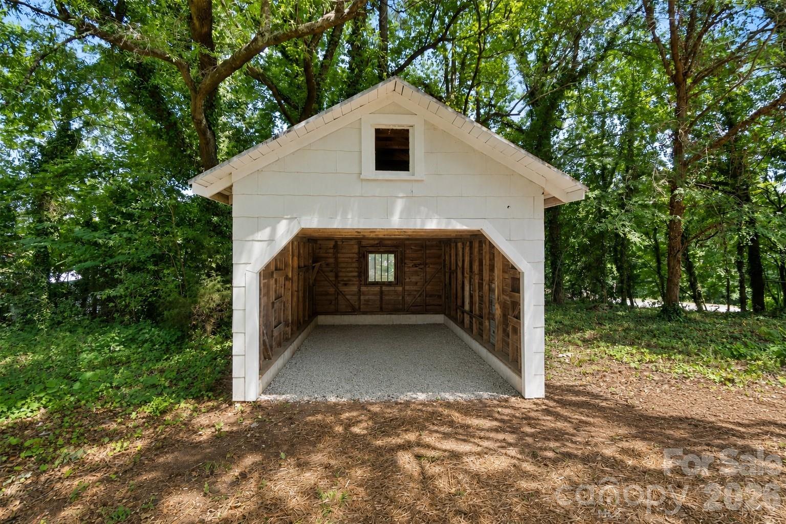 607 Lee Avenue Property Photo 29