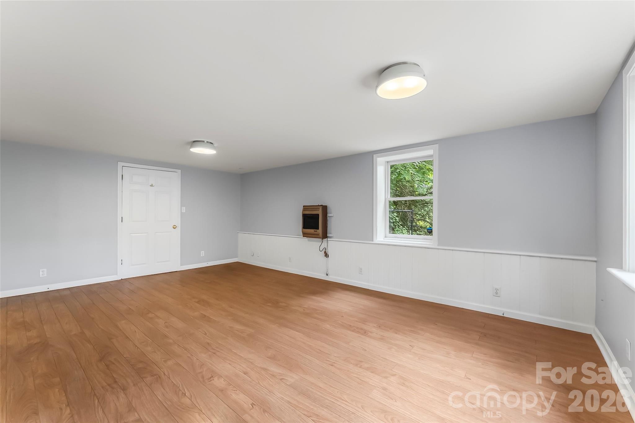 141 Silversteen Drive Property Photo 7